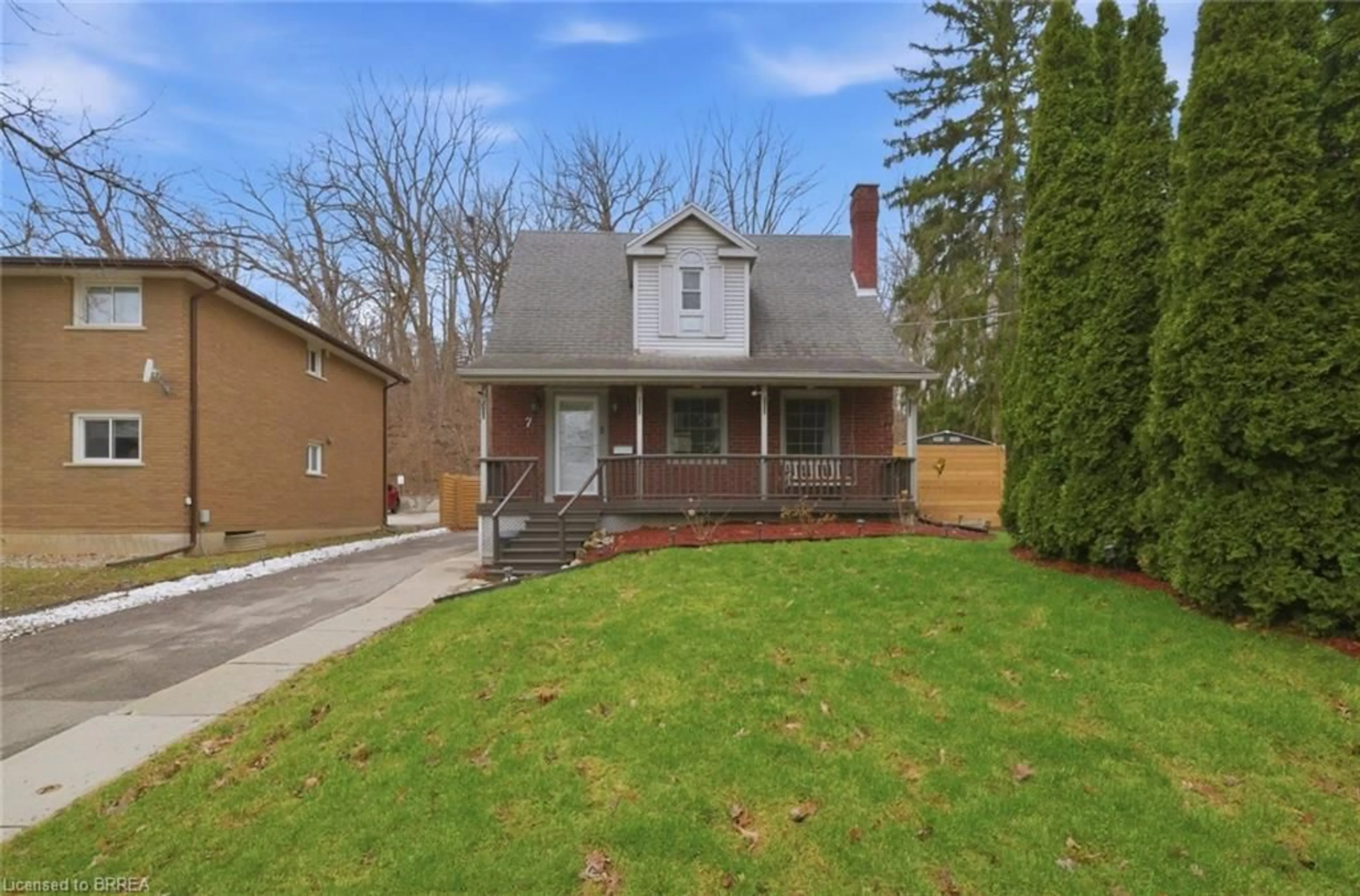 Home with brick exterior material, street for 7 Barry Dr, Brantford Ontario N3T 1W1