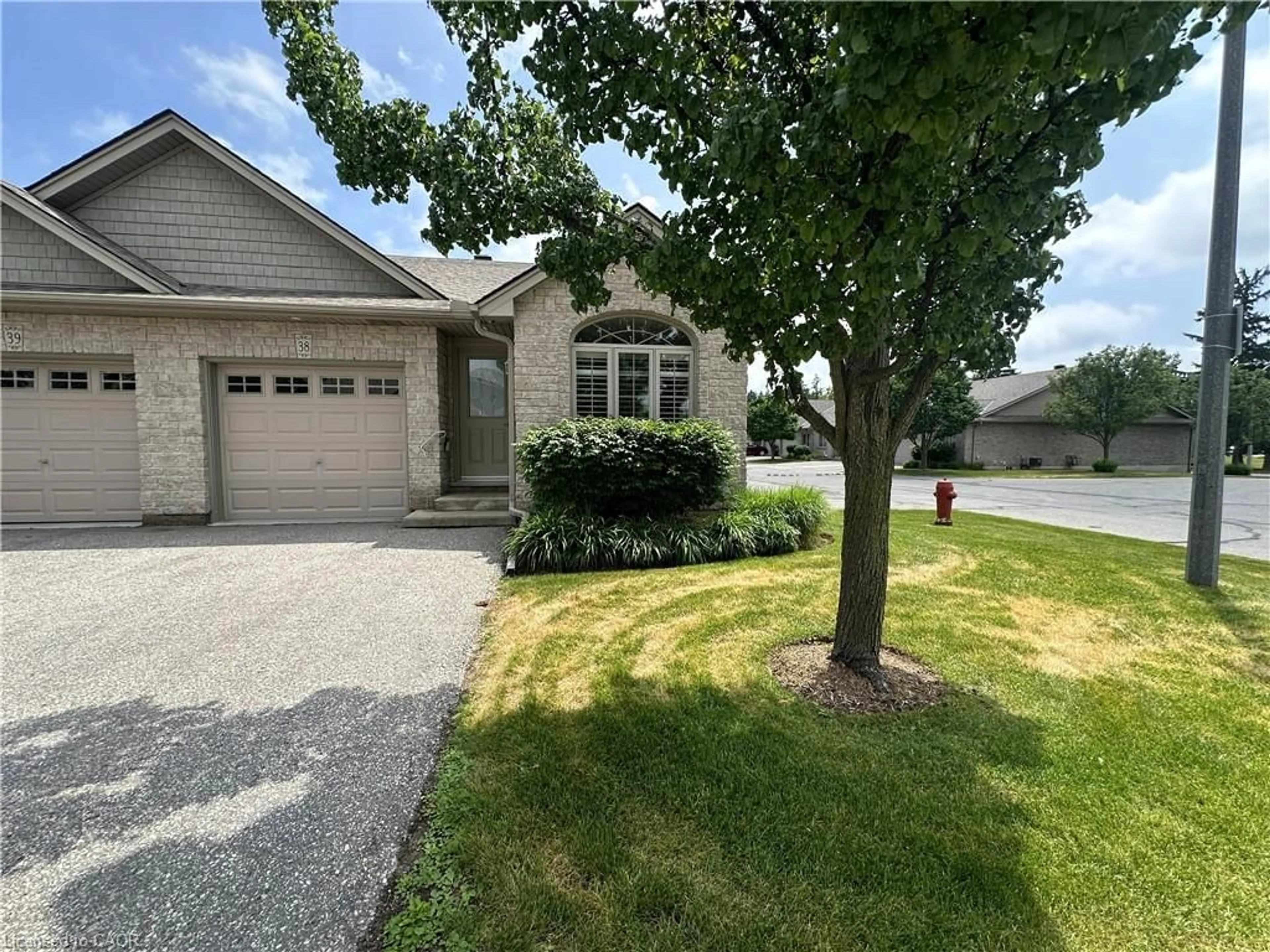 A pic from outside/outdoor area/front of a property/back of a property/a pic from drone, street for 510 Queensway St #38, Simcoe Ontario N3Y 4R4