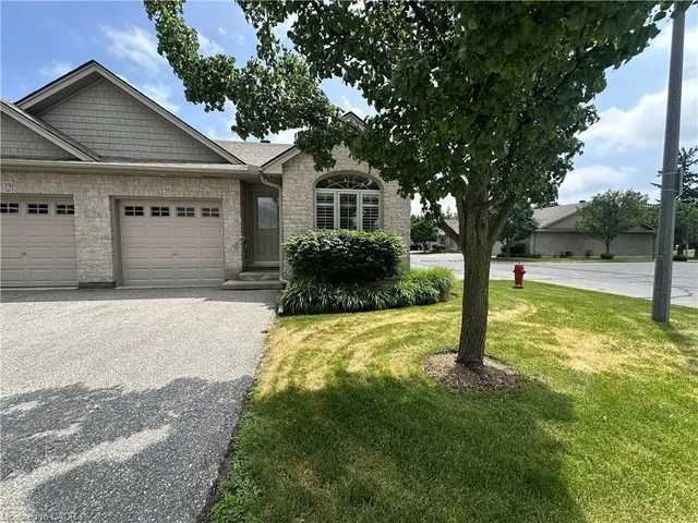 510 Queensway St #38, Simcoe 2