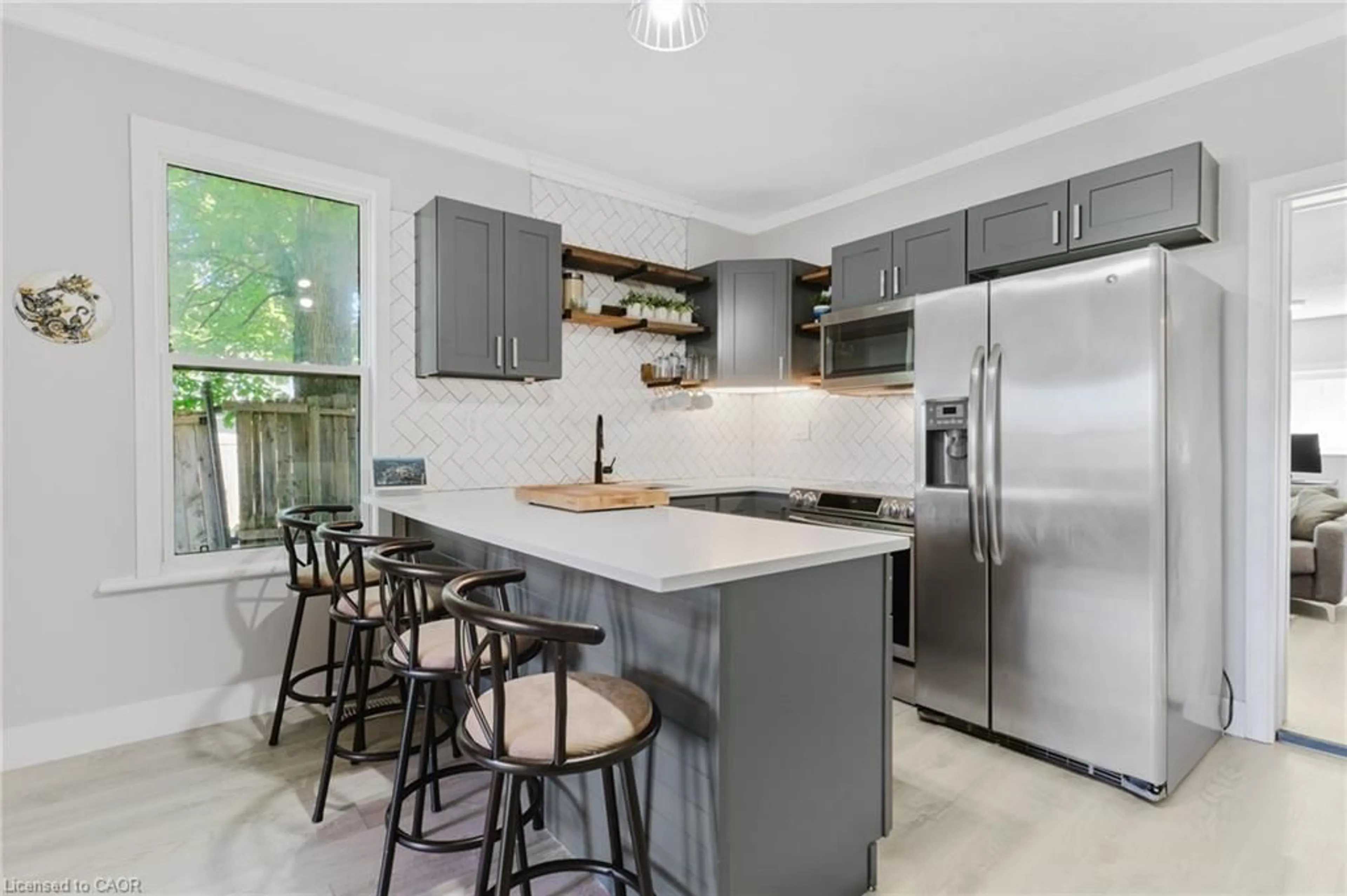 Open concept kitchen, unknown for 35 Shade St, Cambridge Ontario N1R 4J6