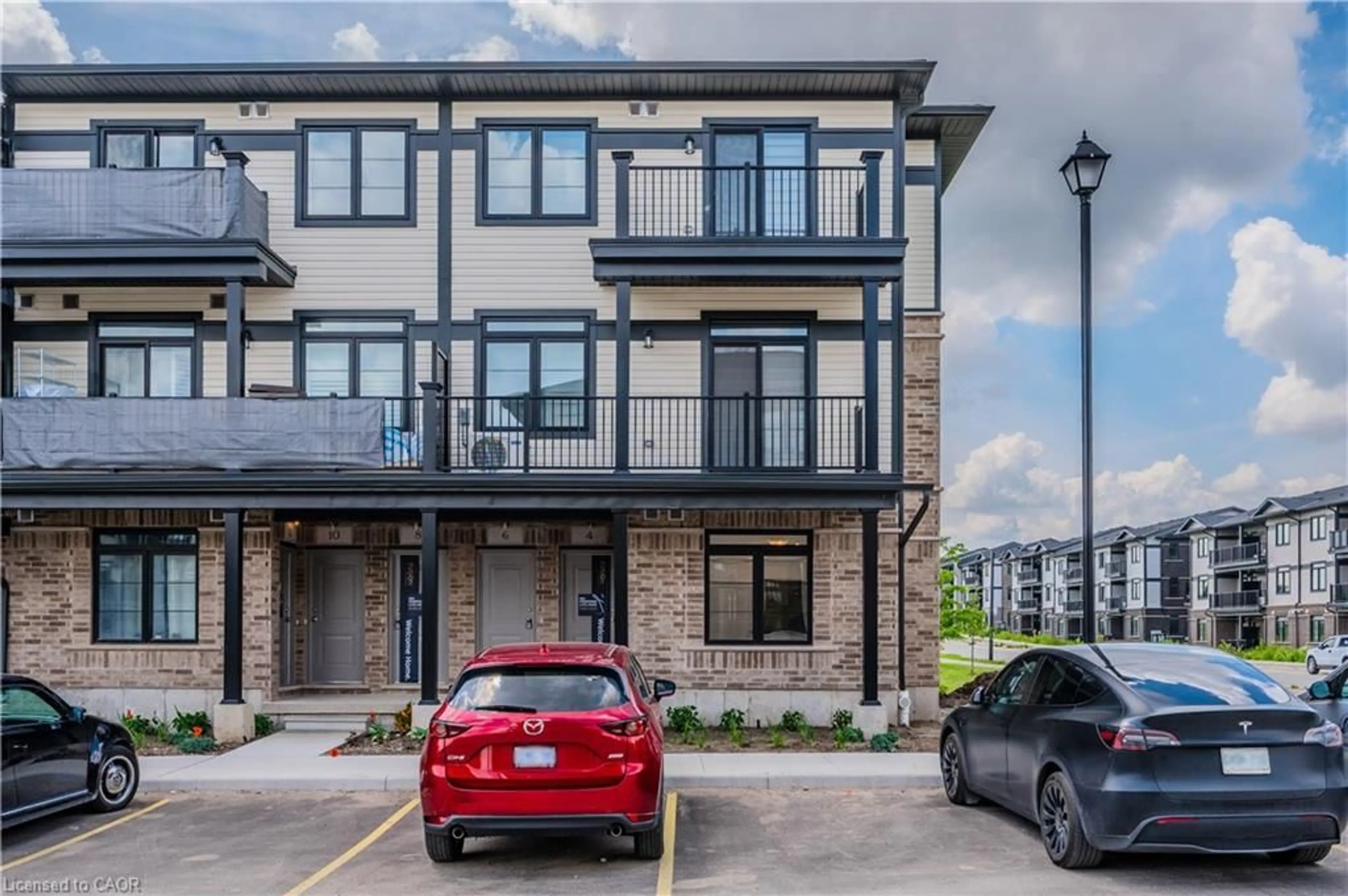 Unknown for 39 Lomond Lane, Kitchener Ontario N2R 0R4