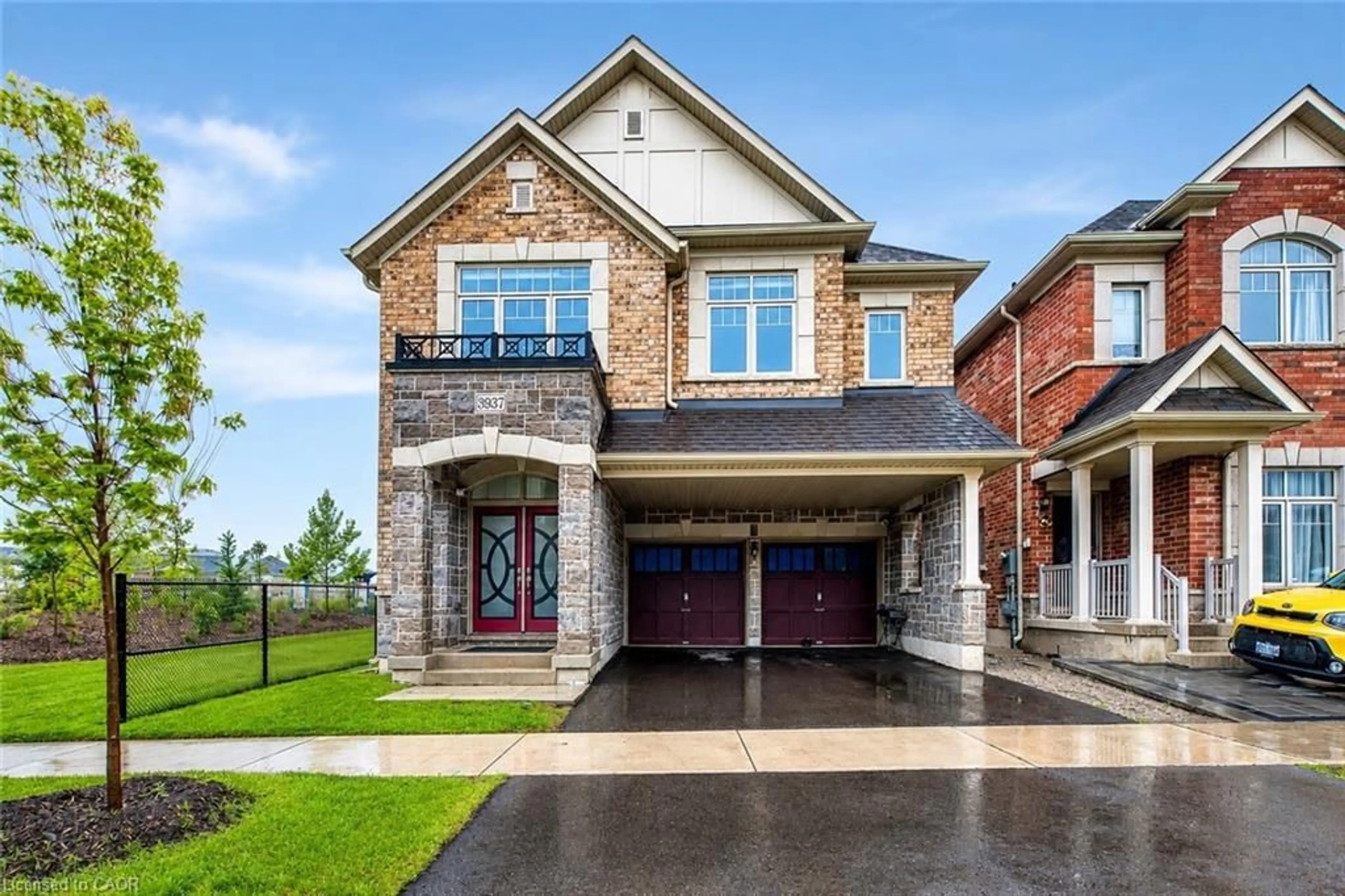 Home with brick exterior material, street for 3937 Leonardo St, Burlington Ontario L7M 0Z8