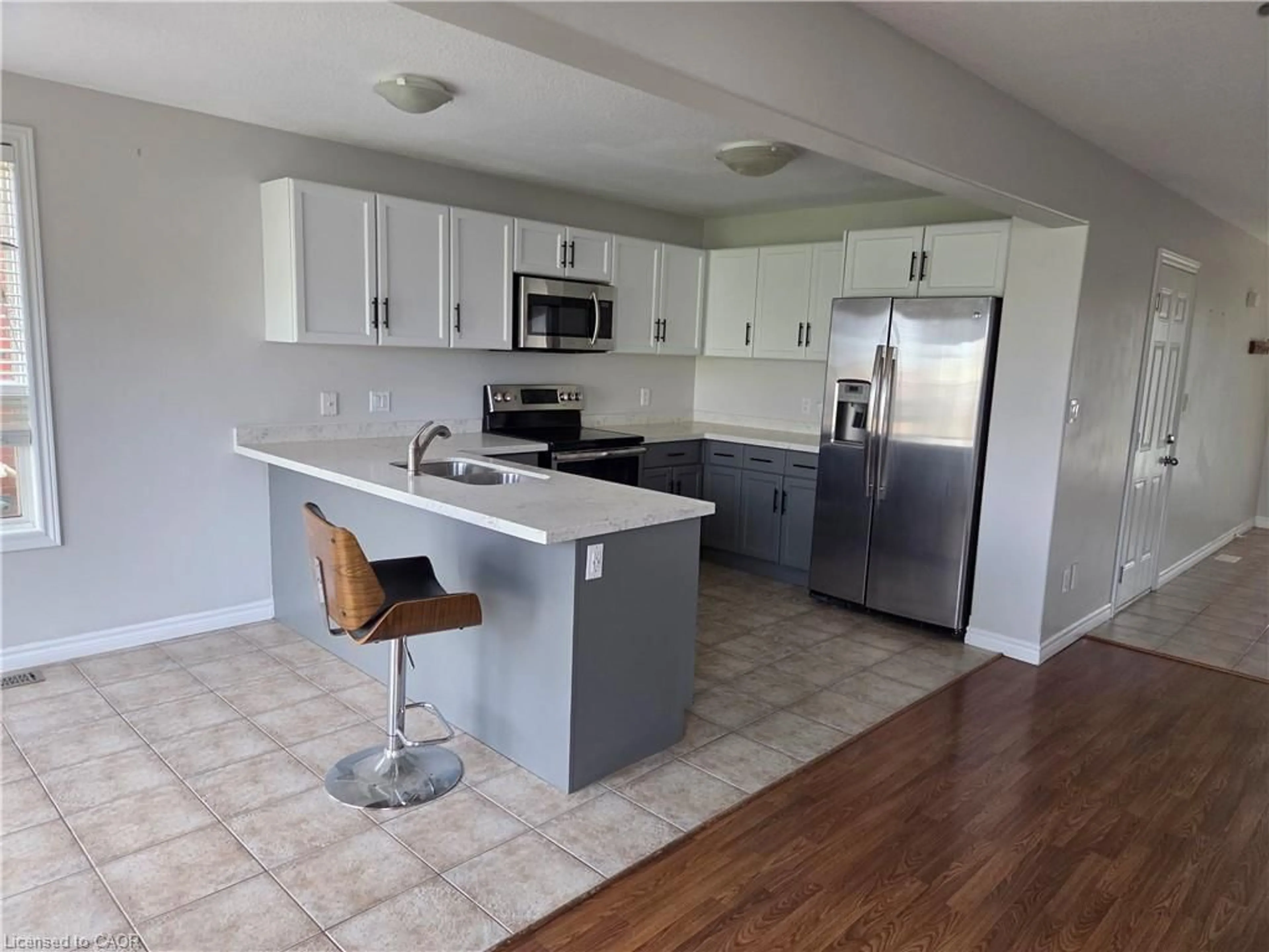 Open concept kitchen, unknown for 569 Alberta Ave, Woodstock Ontario N4V 0A3