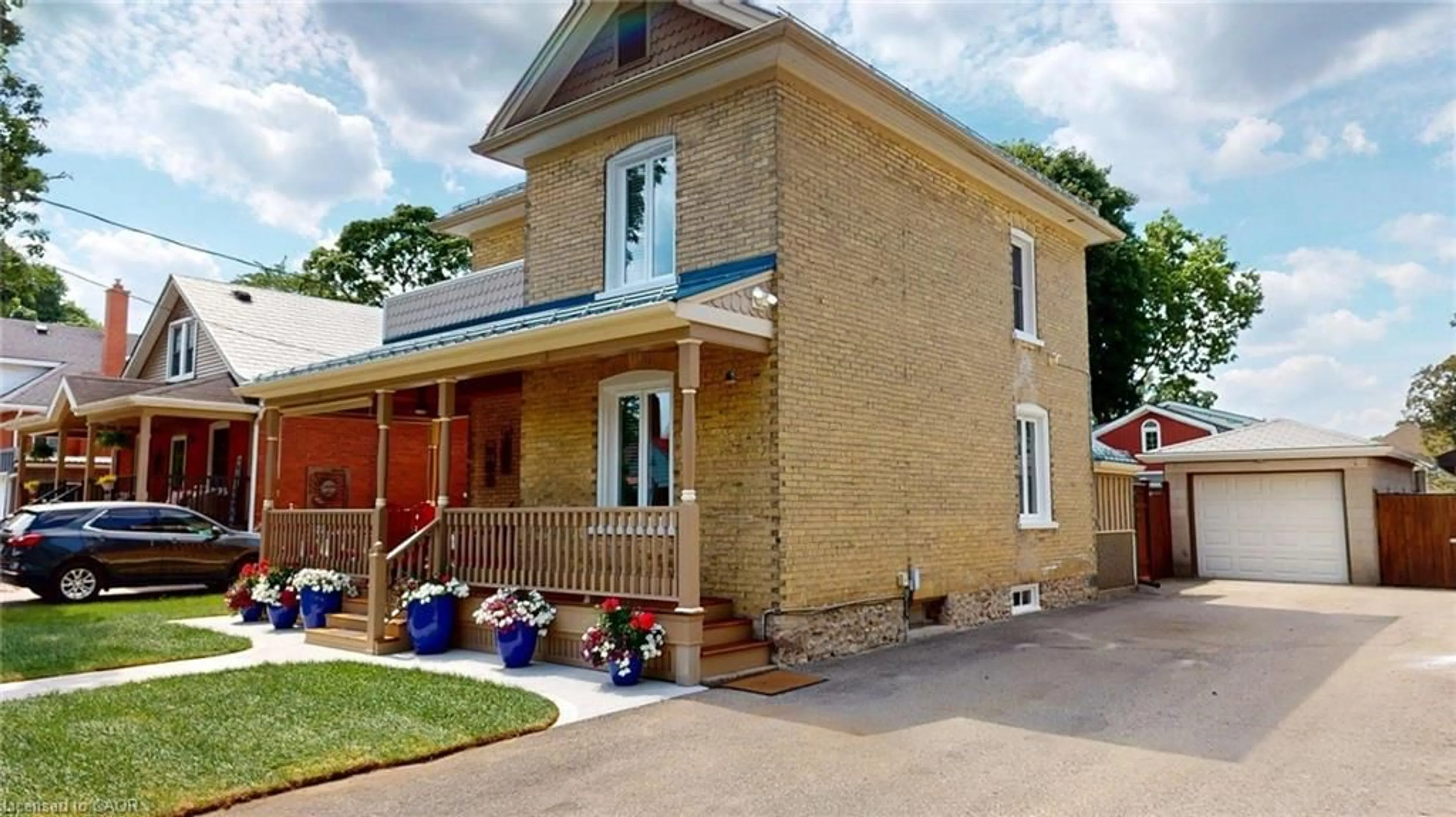 Home with brick exterior material, building for 750 Vine St, Cambridge Ontario N3H 2Z3
