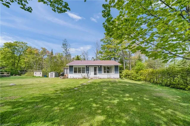 79 Mapleport Cres, Sauble Beach 2