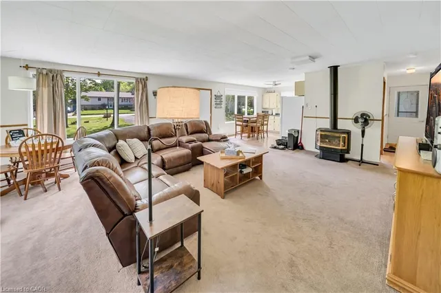 79 Mapleport Cres, Sauble Beach 5