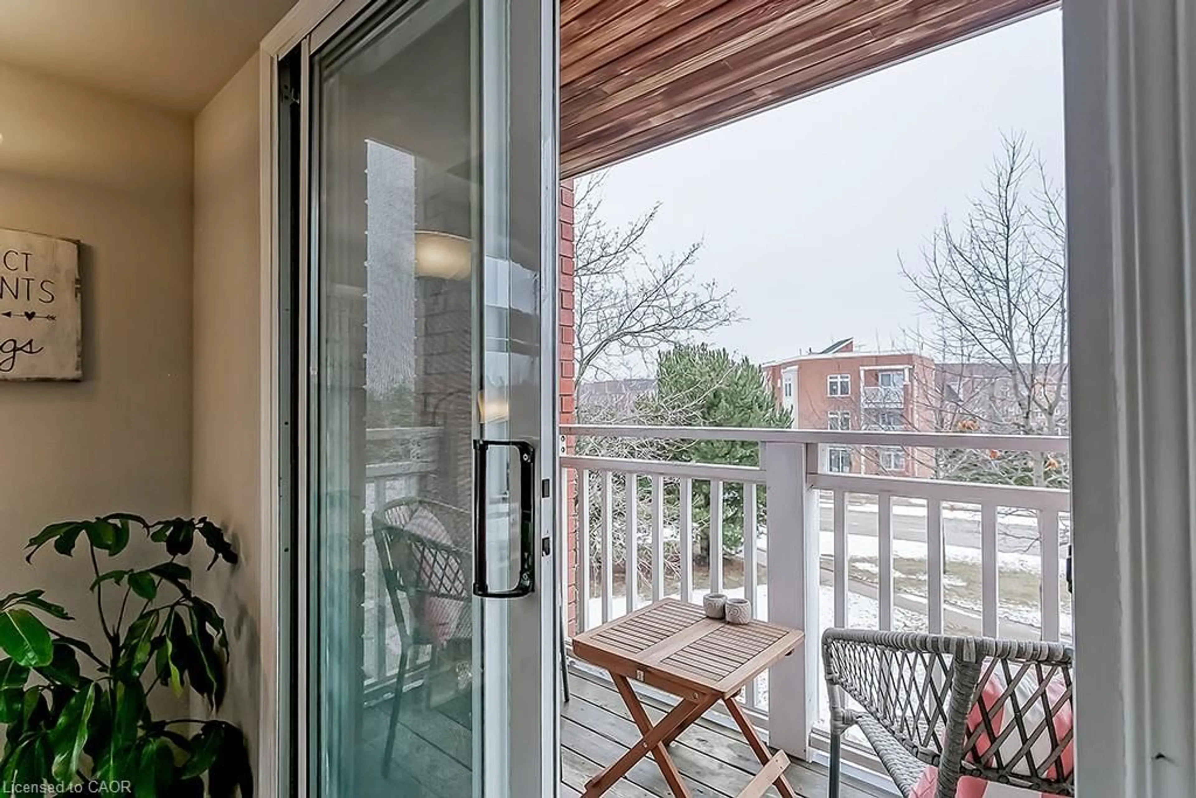 Balcony in the apartment, unknown for 2386 Munn's Ave, Oakville Ontario L6H 6G9