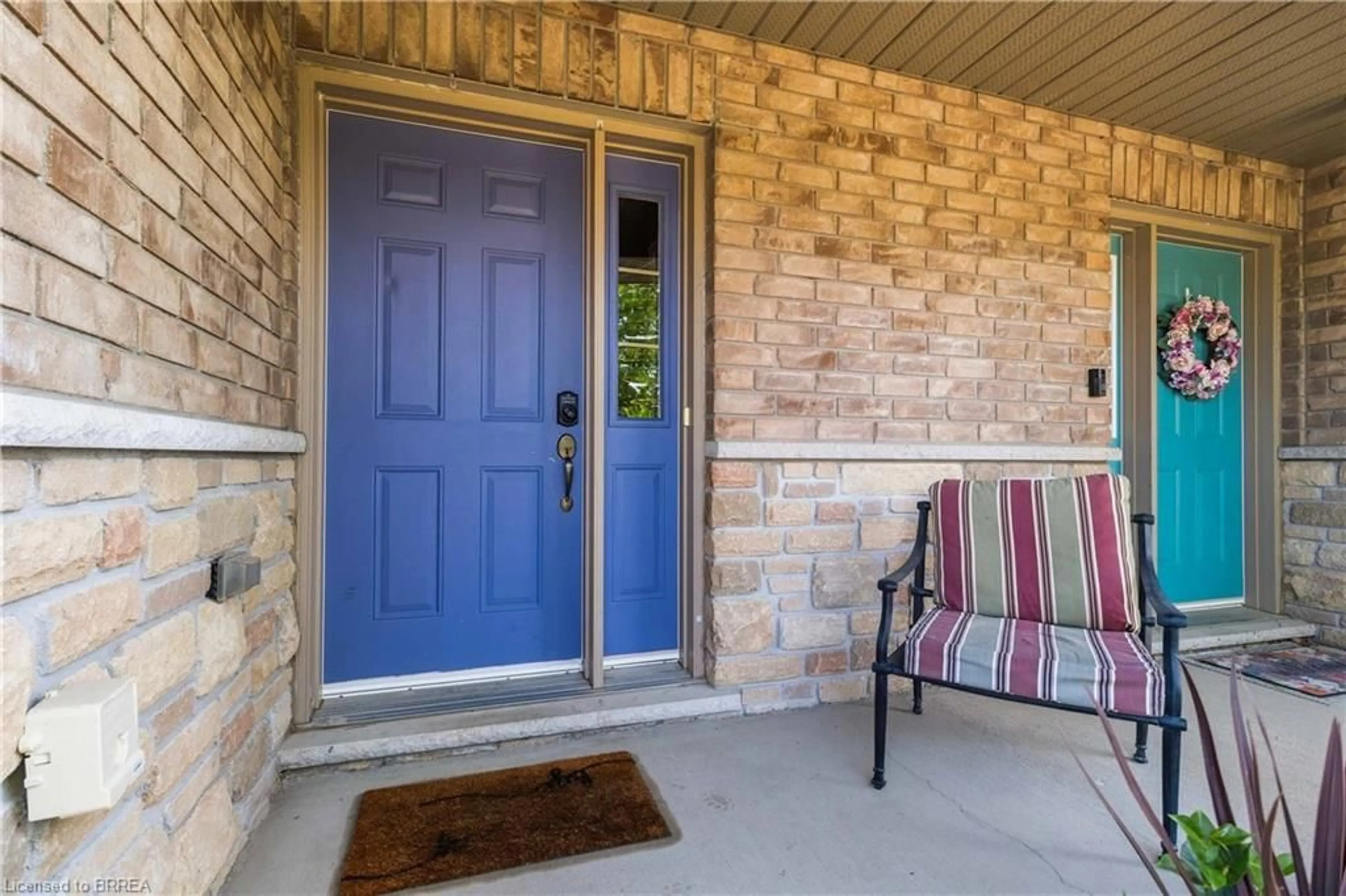 Indoor entryway for 53 Banks St, Brantford Ontario N3T 0H6