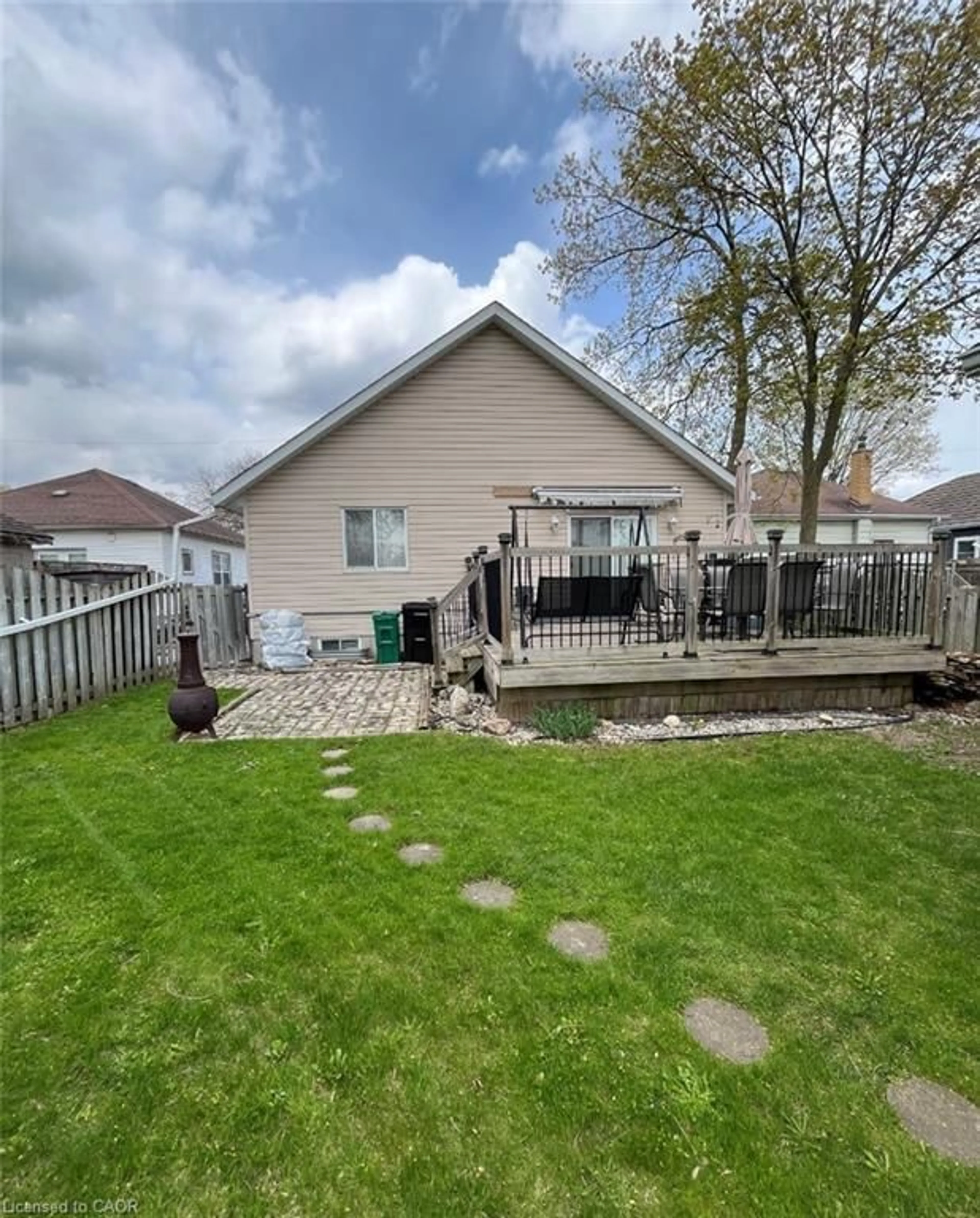 Patio, street for 13 Stanley St, Cambridge Ontario N1S 2A5