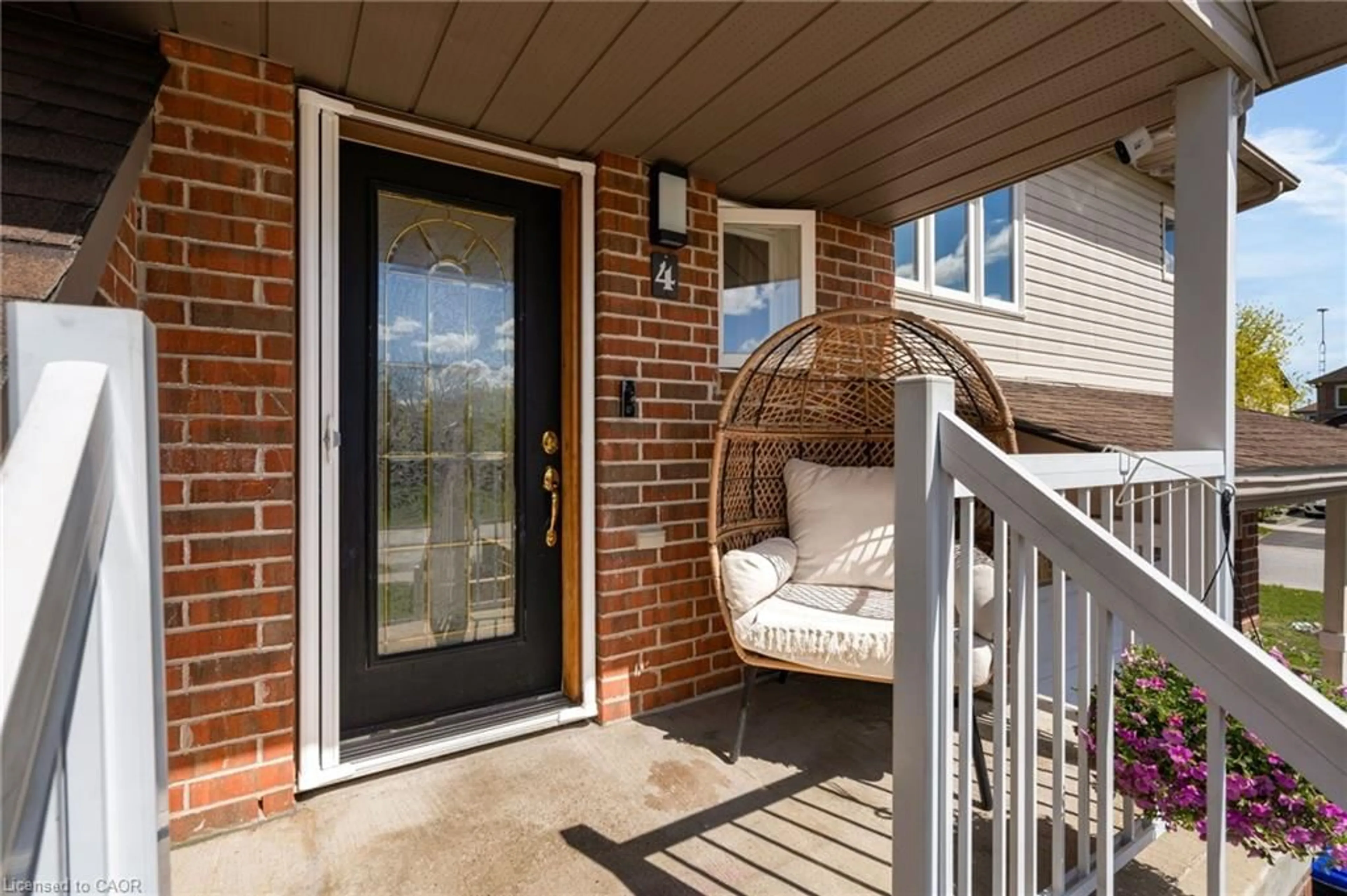 Indoor entryway for 4 Parkside Cres, Angus Ontario L0M 1B3