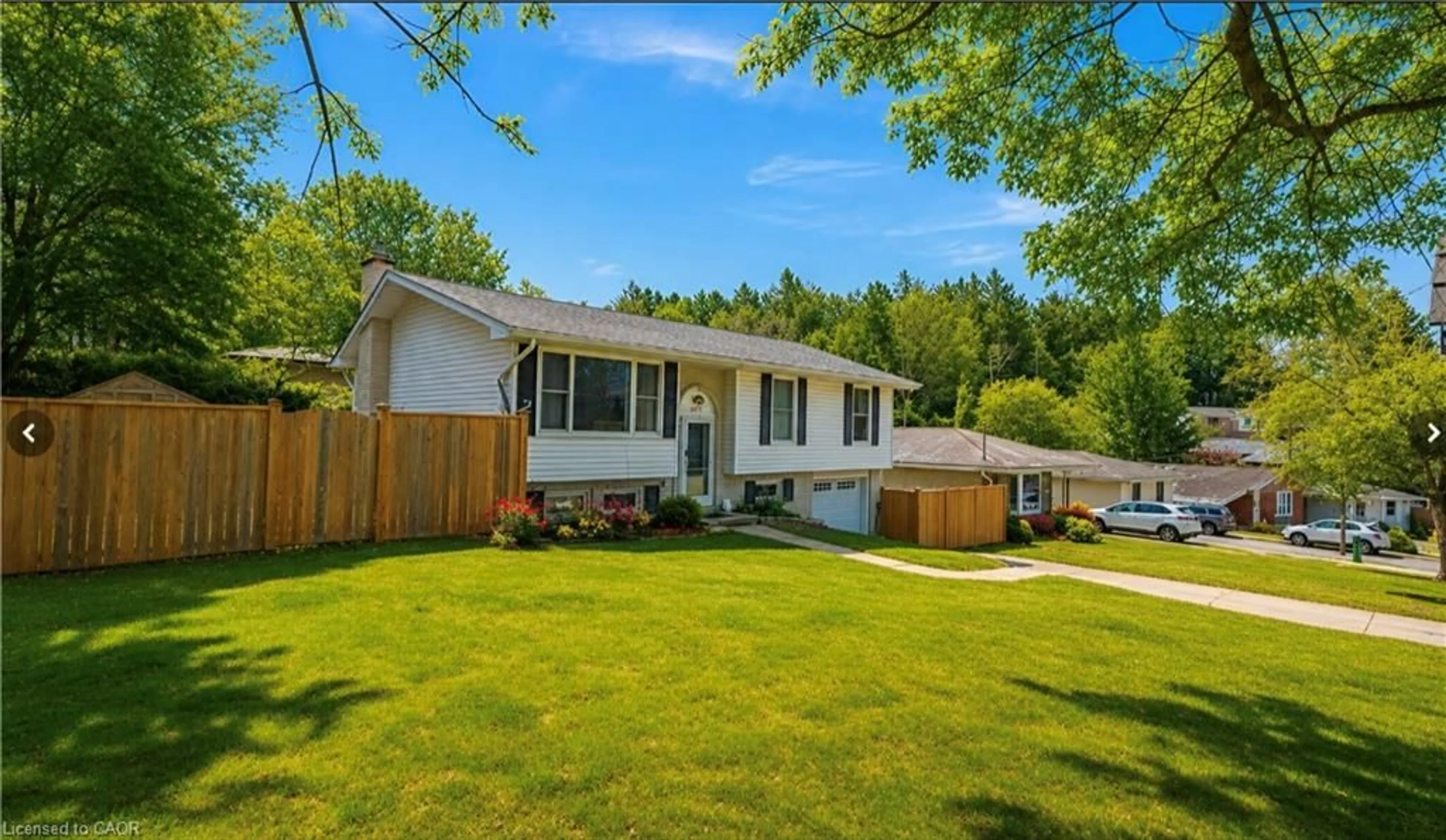 Home with vinyl exterior material, unknown for 106 Oakwood Ave, Simcoe Ontario N3Y 1H9