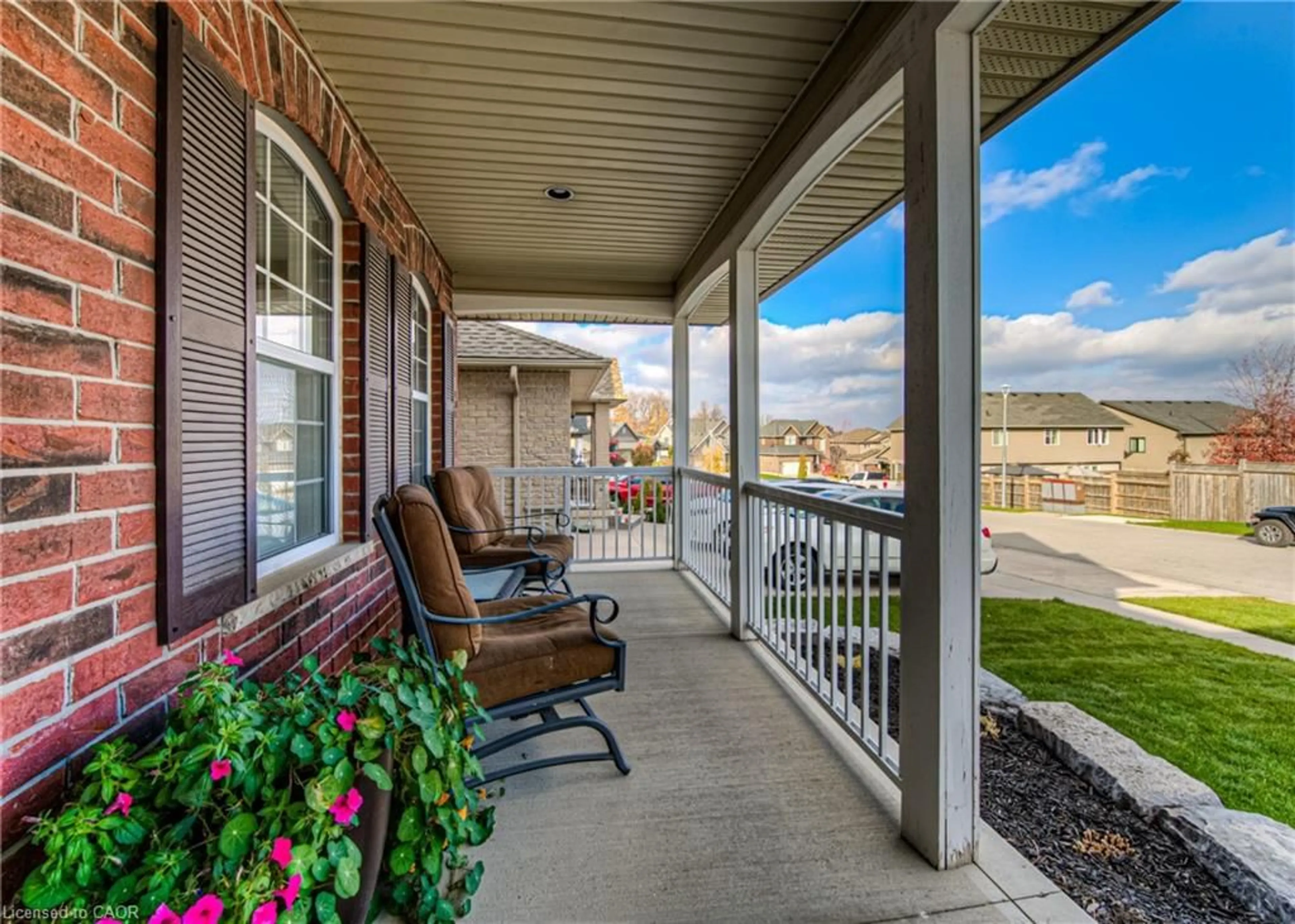 Patio, unknown for 455 Alan Cres, Woodstock Ontario N4S 0B9