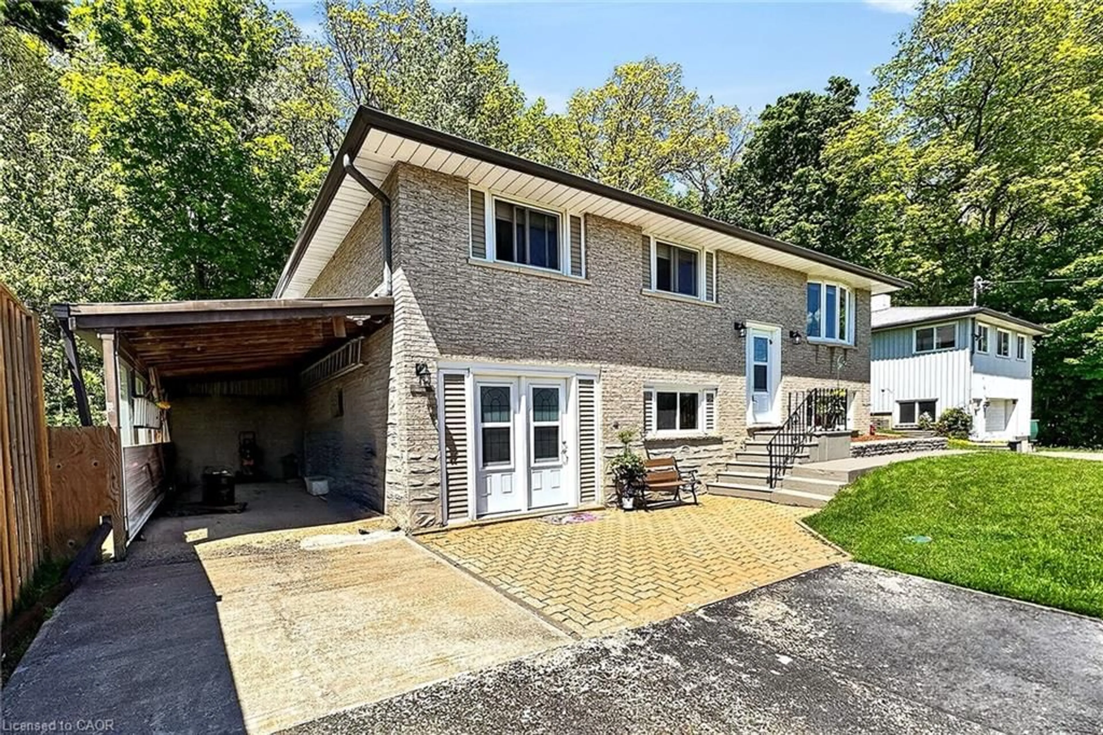 Home with brick exterior material, street for 1480 Roseville Rd, Cambridge Ontario N1R 5S3