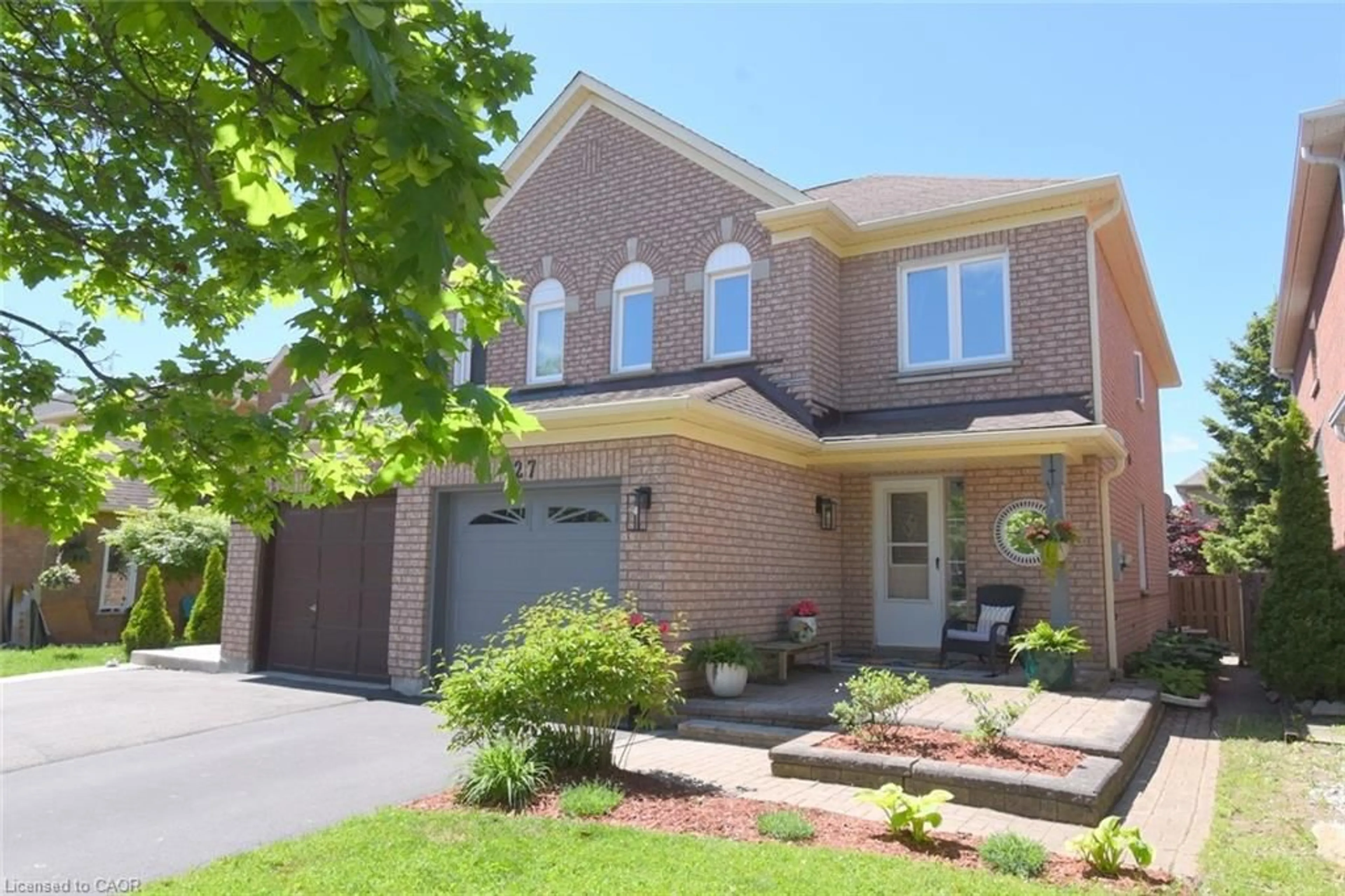 Home with brick exterior material, street for 27 Harnesworth Cres, Waterdown Ontario L8B 0J3