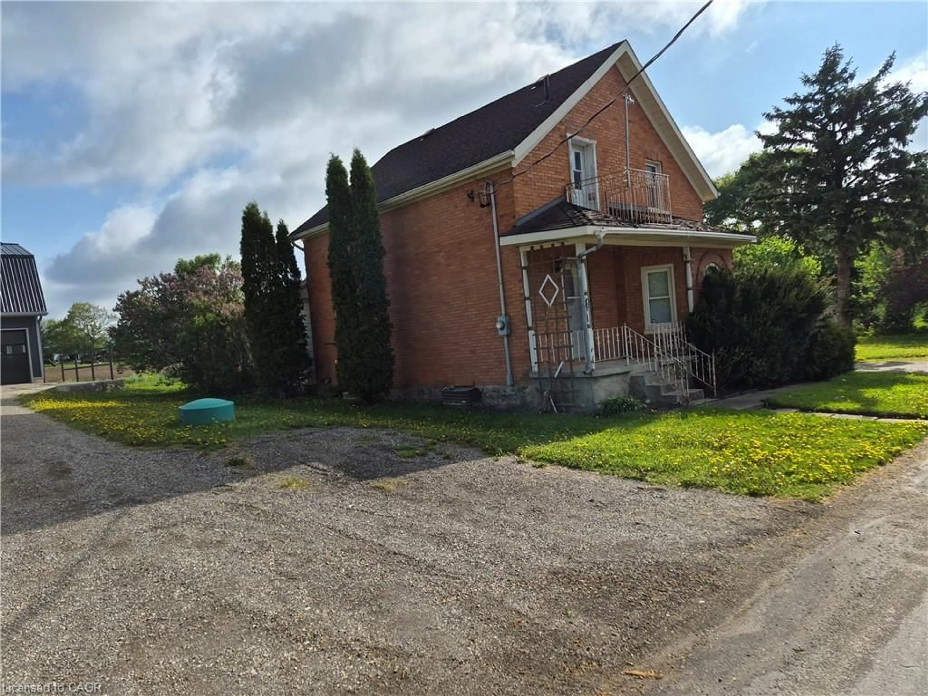 A pic from outside/outdoor area/front of a property/back of a property/a pic from drone, building for 9 Florapine Rd, Floradale Ontario N0B 1V0