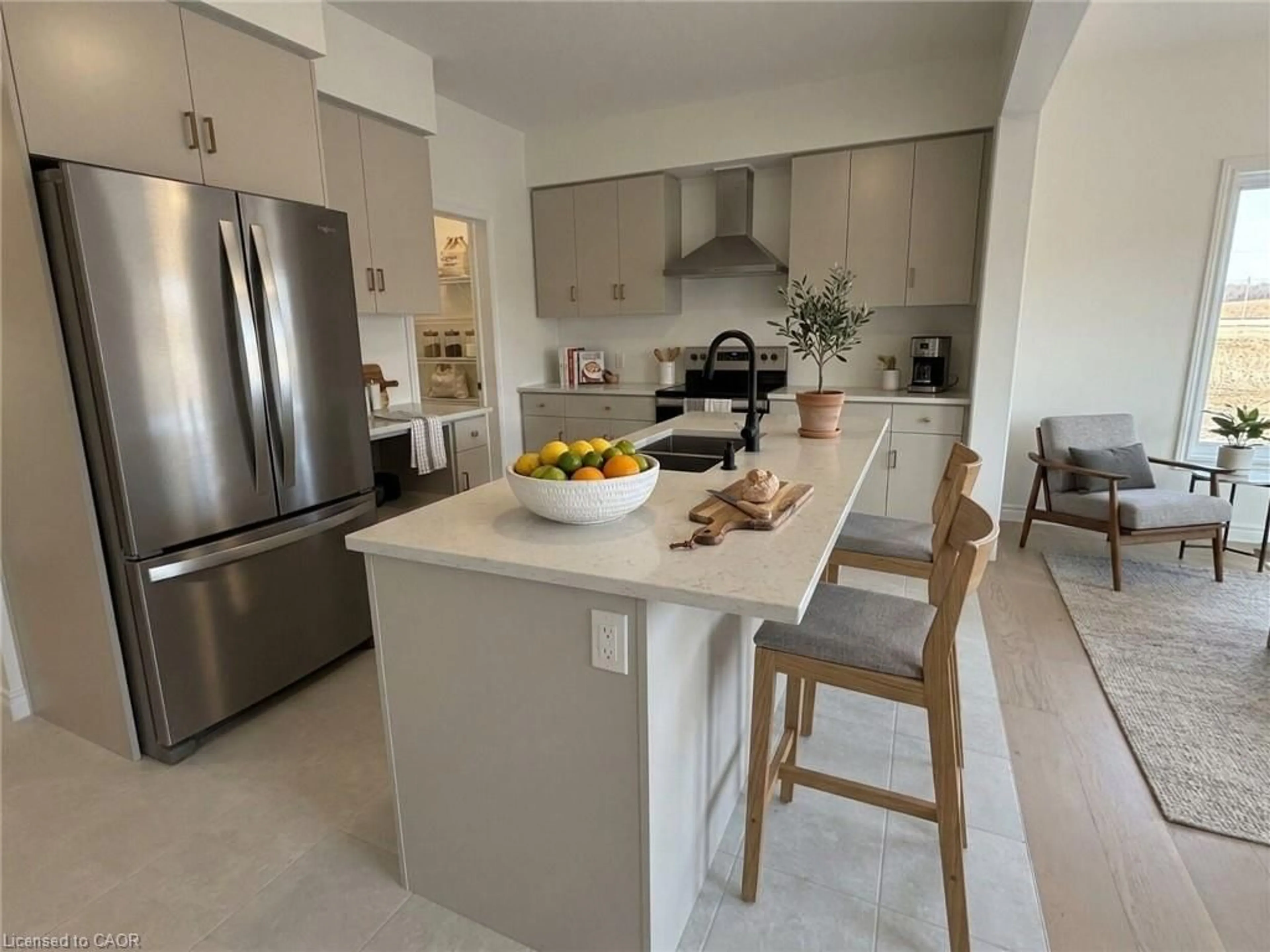 Open concept kitchen, ceramic/tile floor for 537 Anton Cres, Kitchener Ontario N2R 0T8