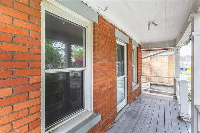 46 East 16th St, Hamilton 4