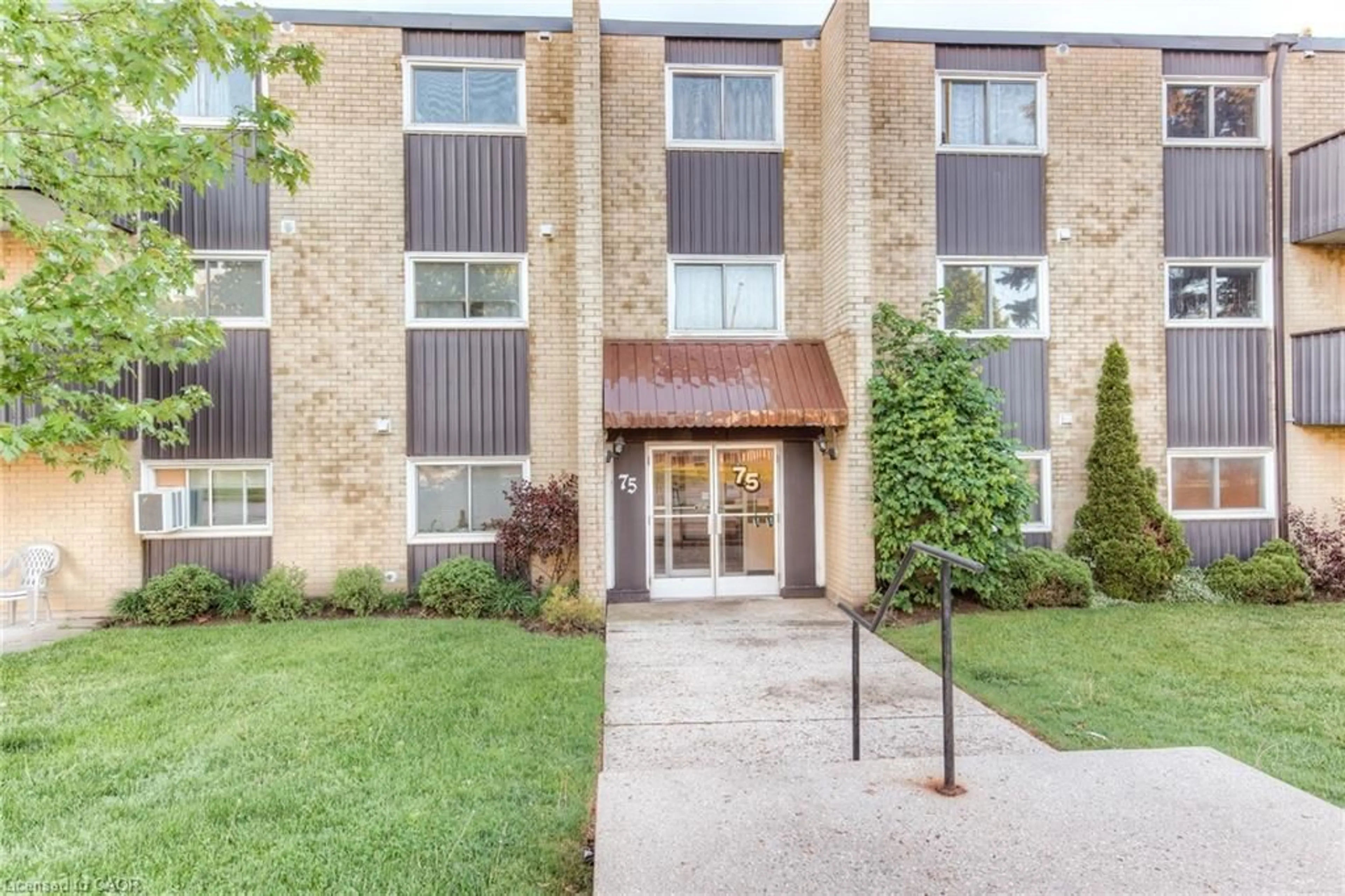 Unknown for 75 Hazelglen Dr #310, Kitchener Ontario N2M 2E2