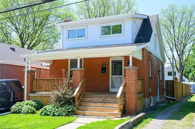 304 Park St, Dundas 2