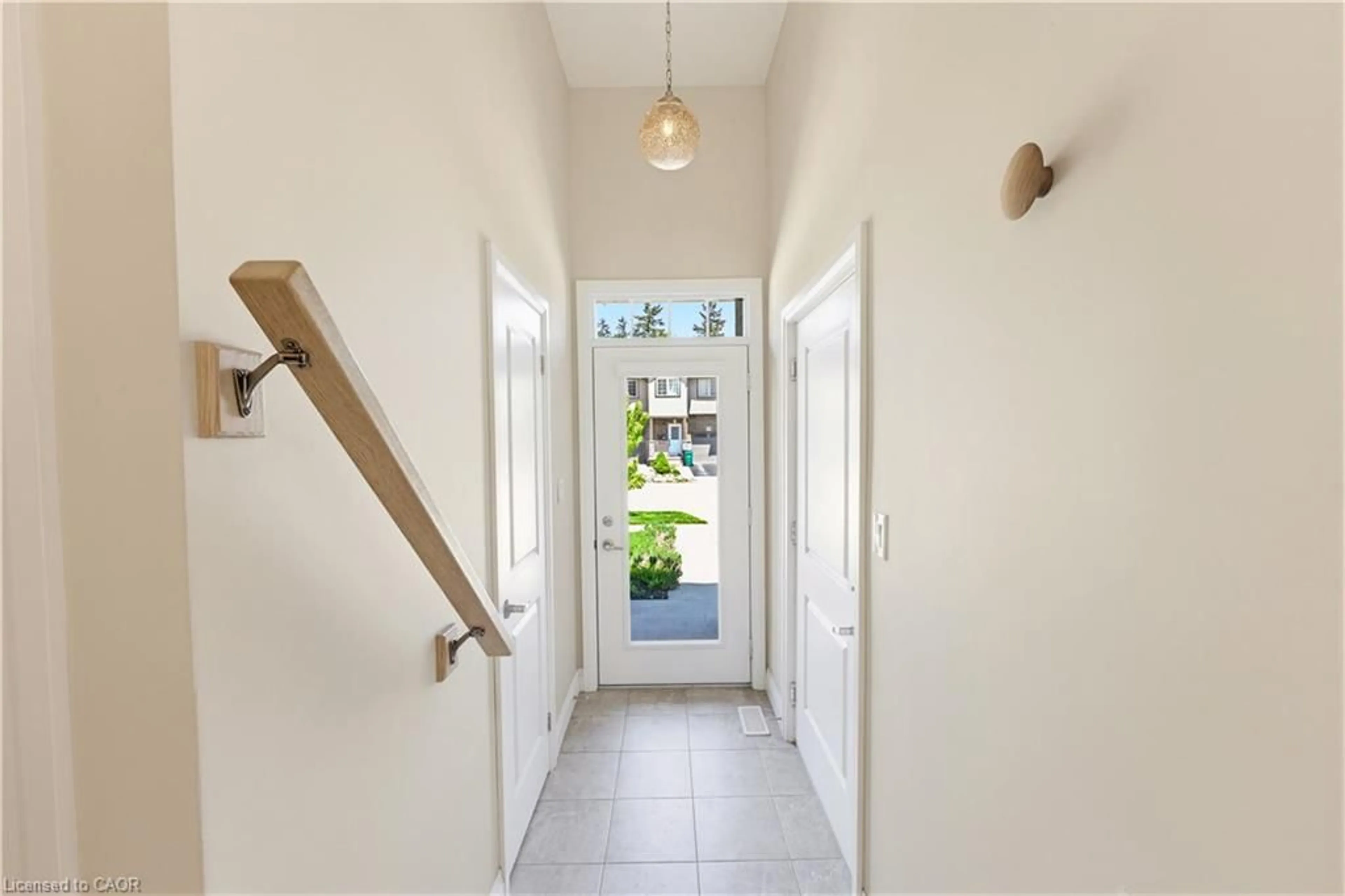 Indoor entryway for 65 Turner Ave, Kitchener Ontario N2B 2C8