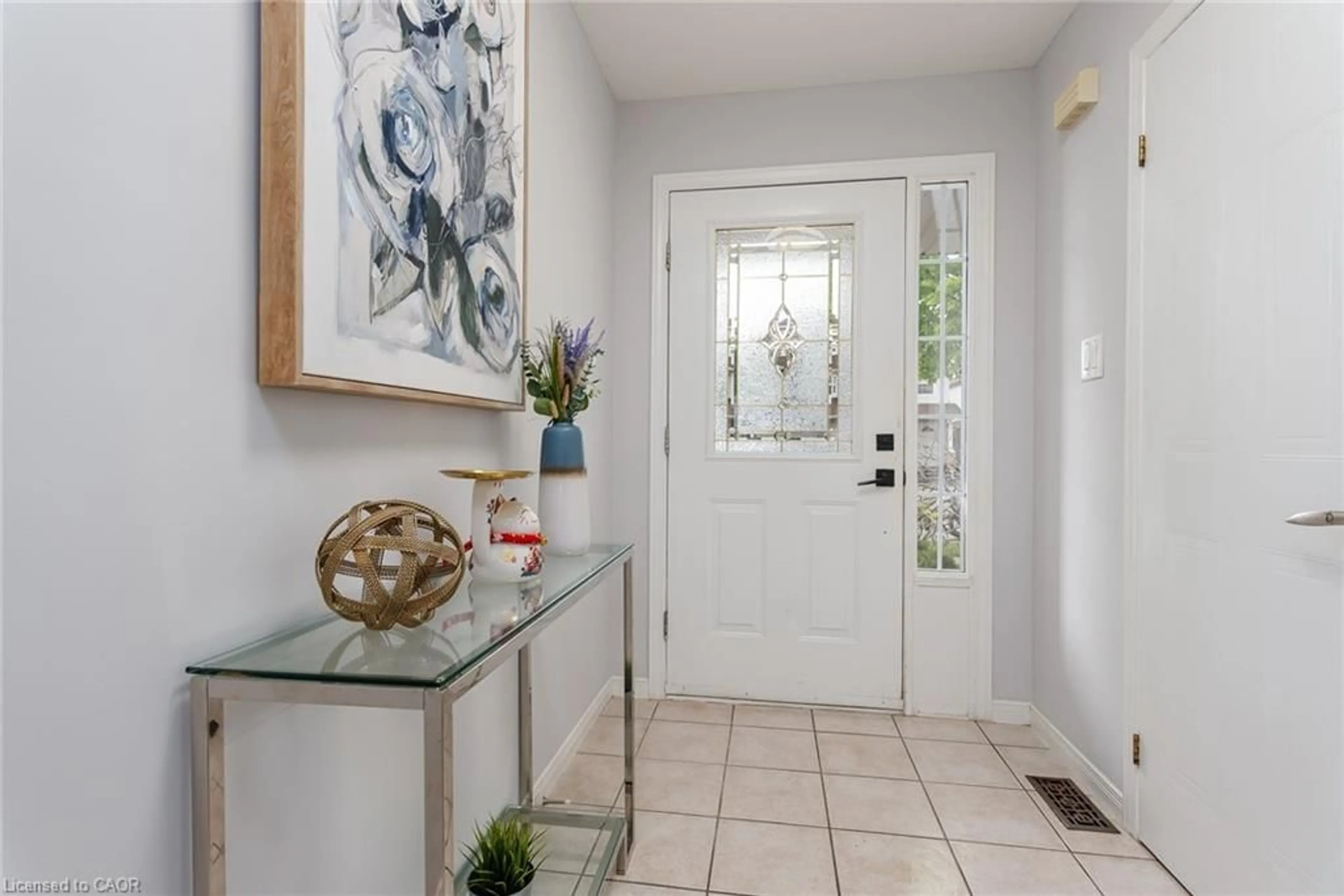 Indoor entryway for 688 Star Flower Ave #A, Waterloo Ontario N2V 2L2