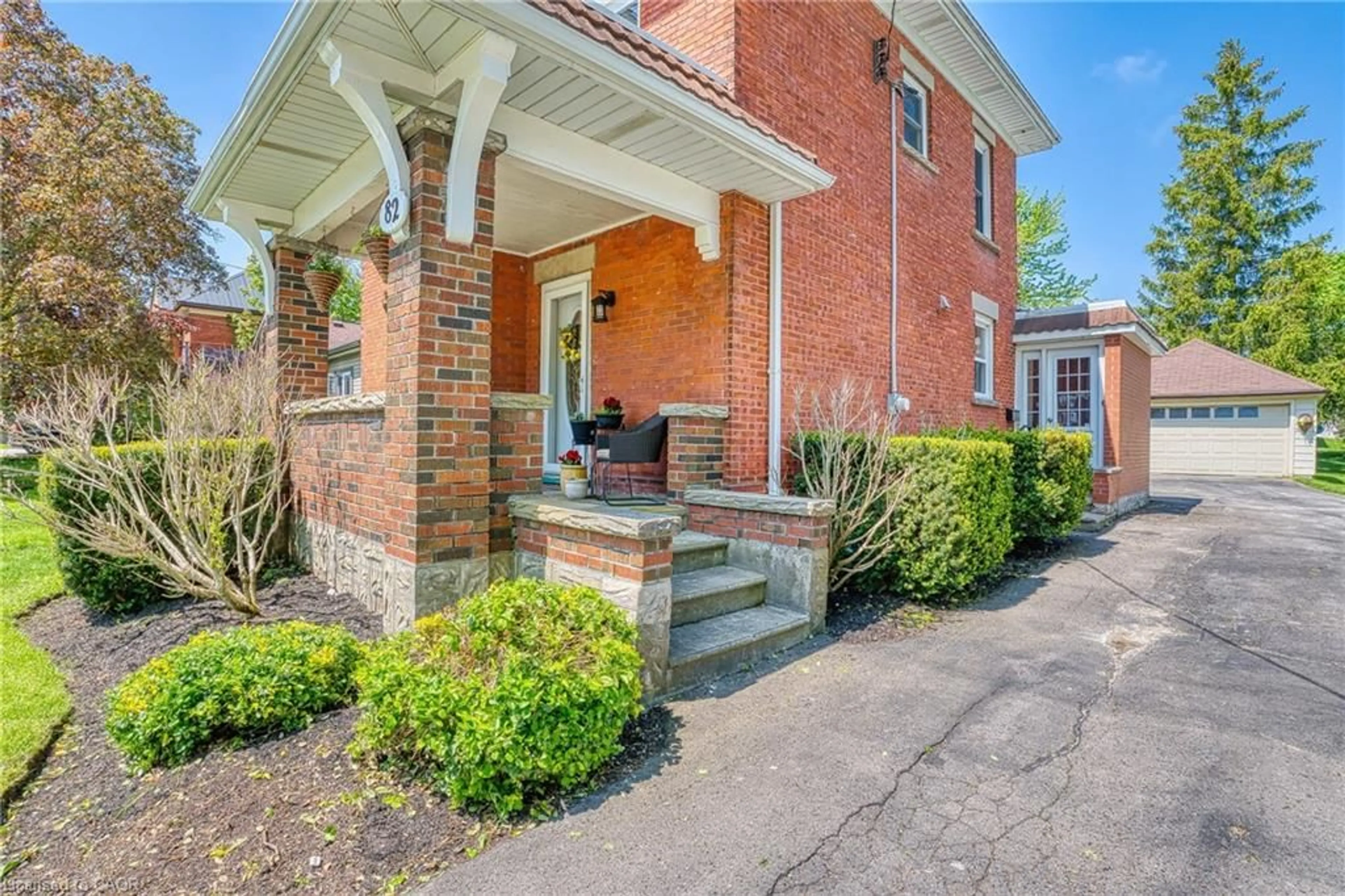 Home with brick exterior material, street for 82 Main St, Milverton Ontario N0K 1M0