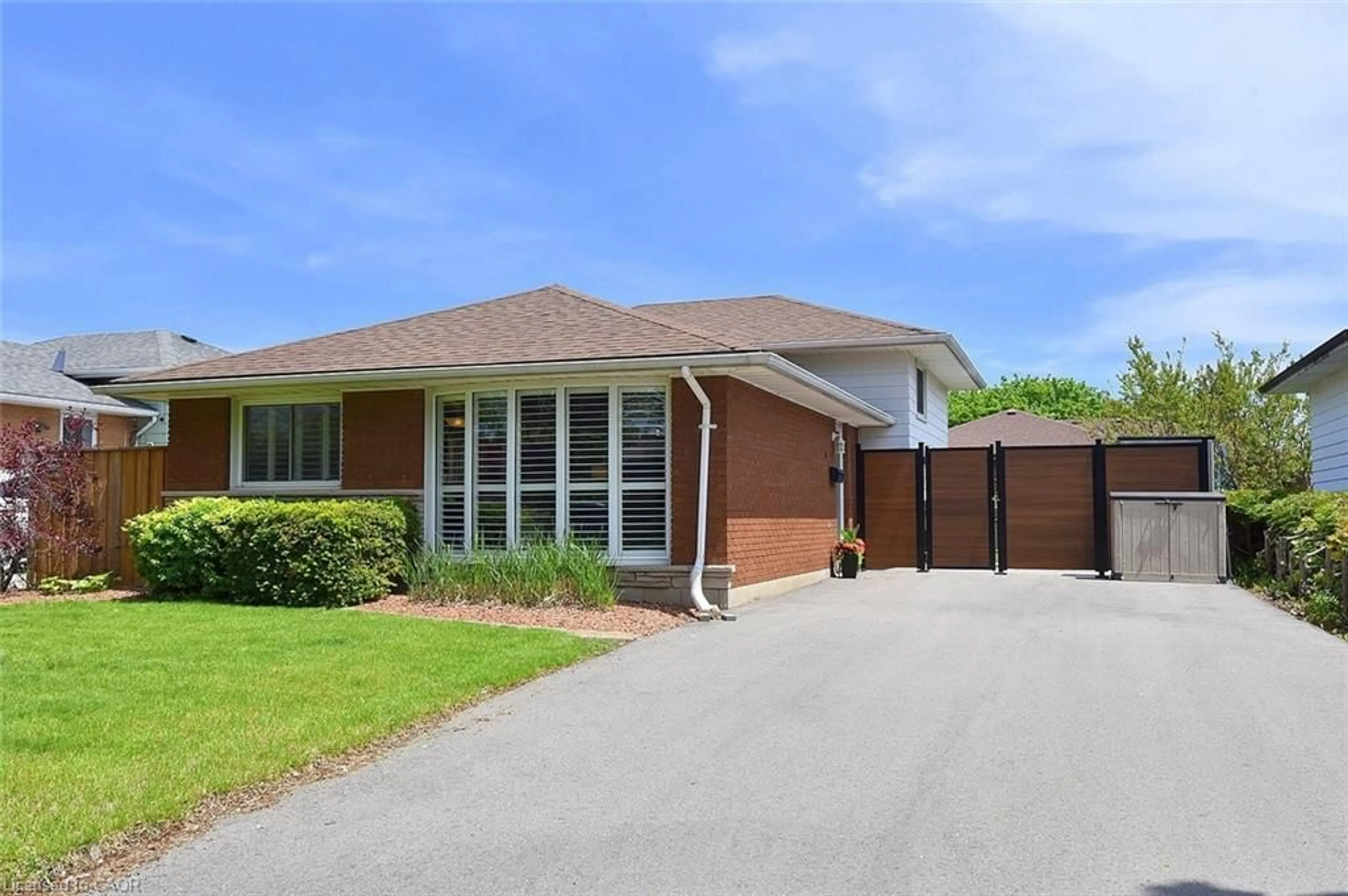 Home with brick exterior material, street for 6 Palm Cres, Brantford Ontario N3R 5G2