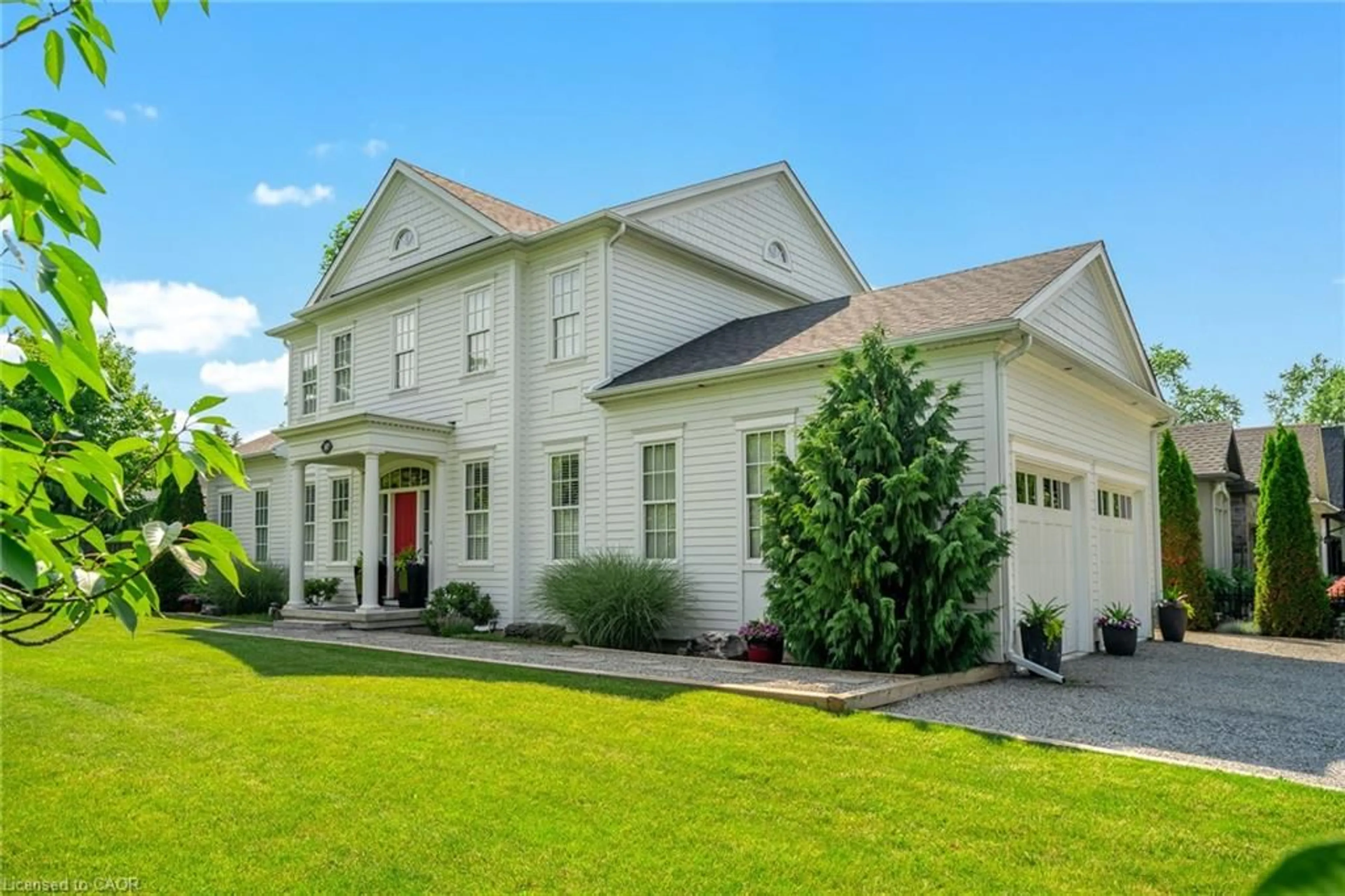Home with vinyl exterior material, street for 507 Mississagua St, Niagara-on-the-Lake Ontario L0S 1J0