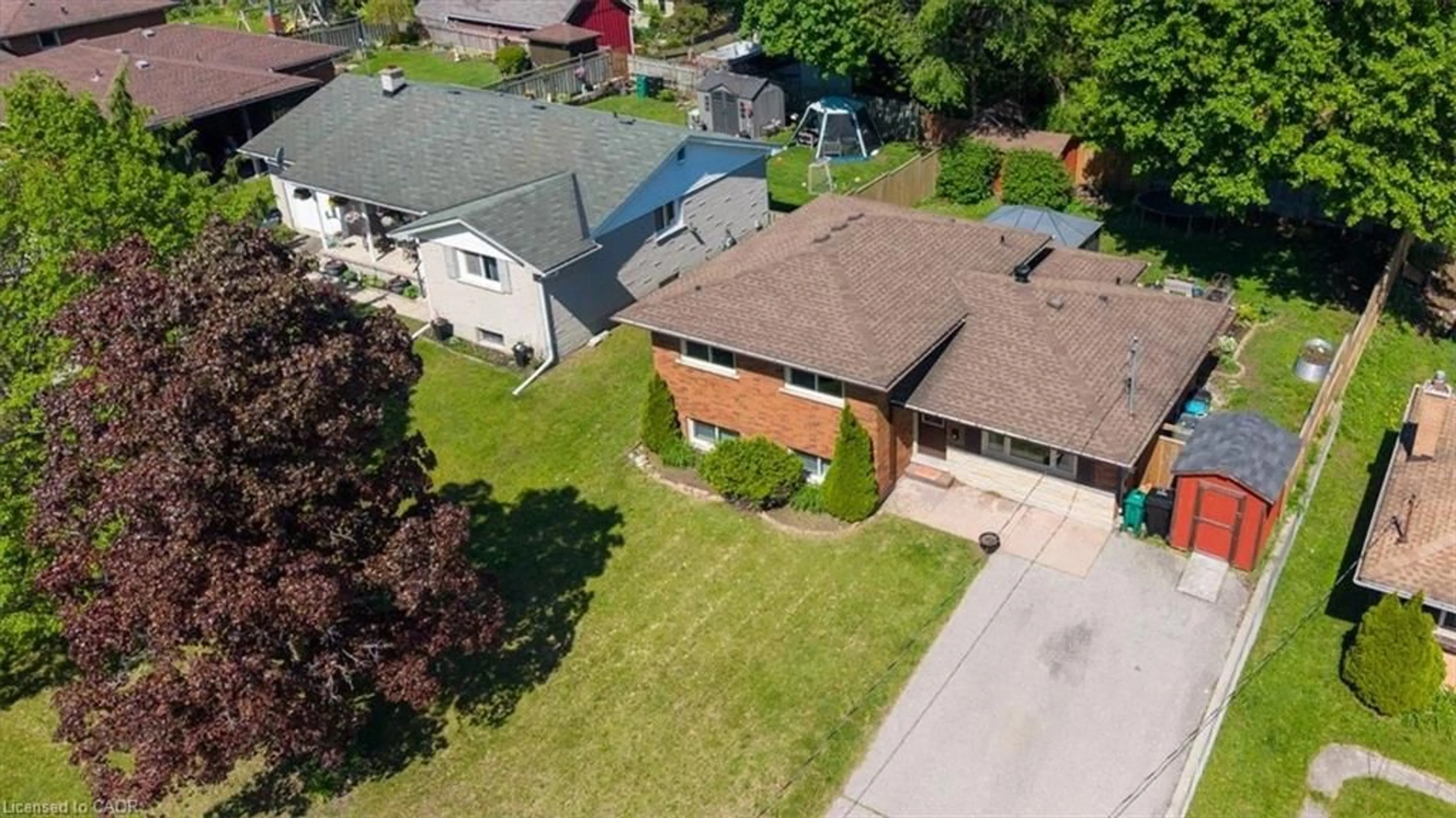 A pic from outside/outdoor area/front of a property/back of a property/a pic from drone, street for 149 Avondale Rd, Cambridge Ontario N3C 2E5