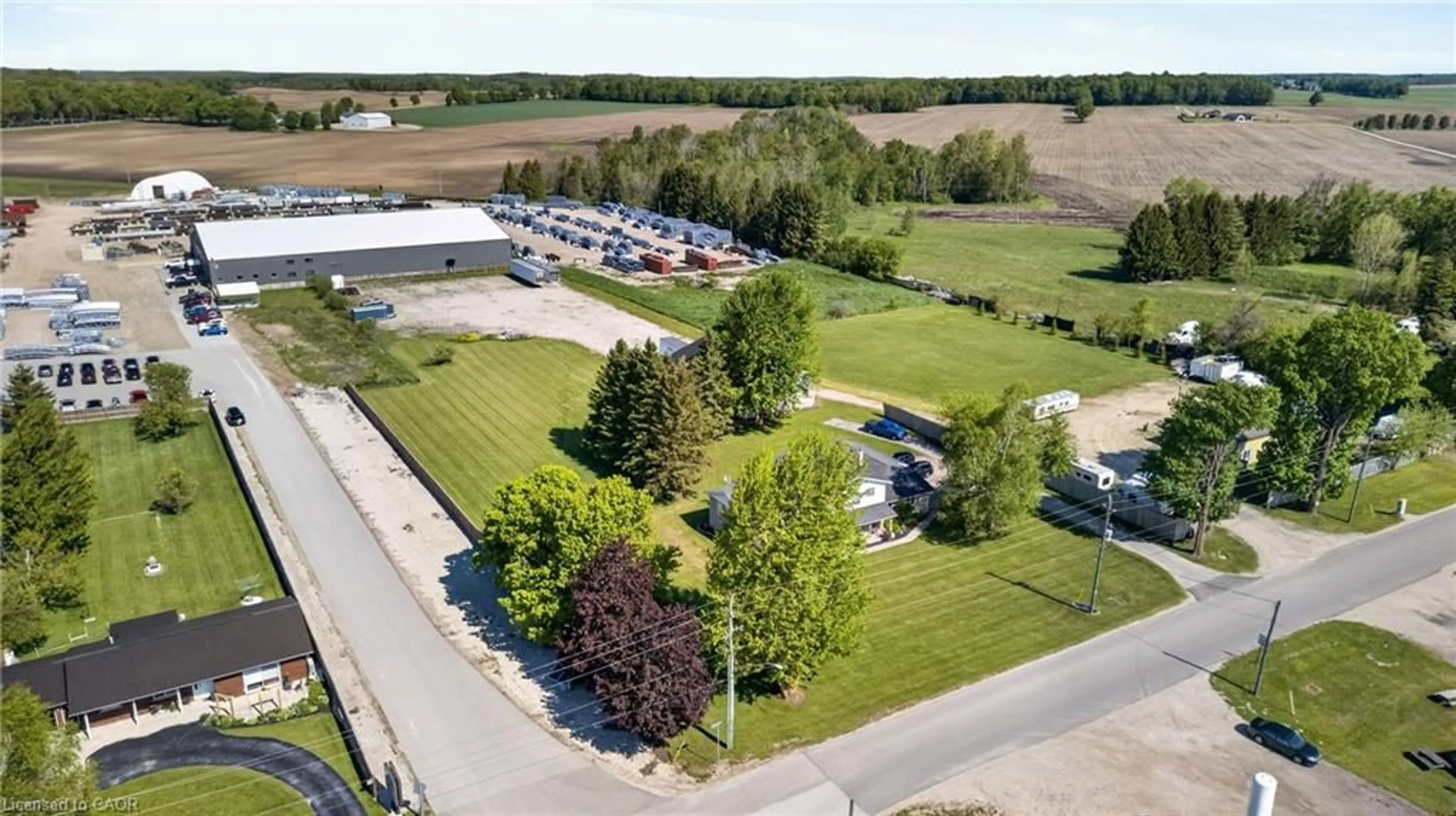 A pic from outside/outdoor area/front of a property/back of a property/a pic from drone, unknown for 696 Josephine St, Wingham Ontario N0G 2W0