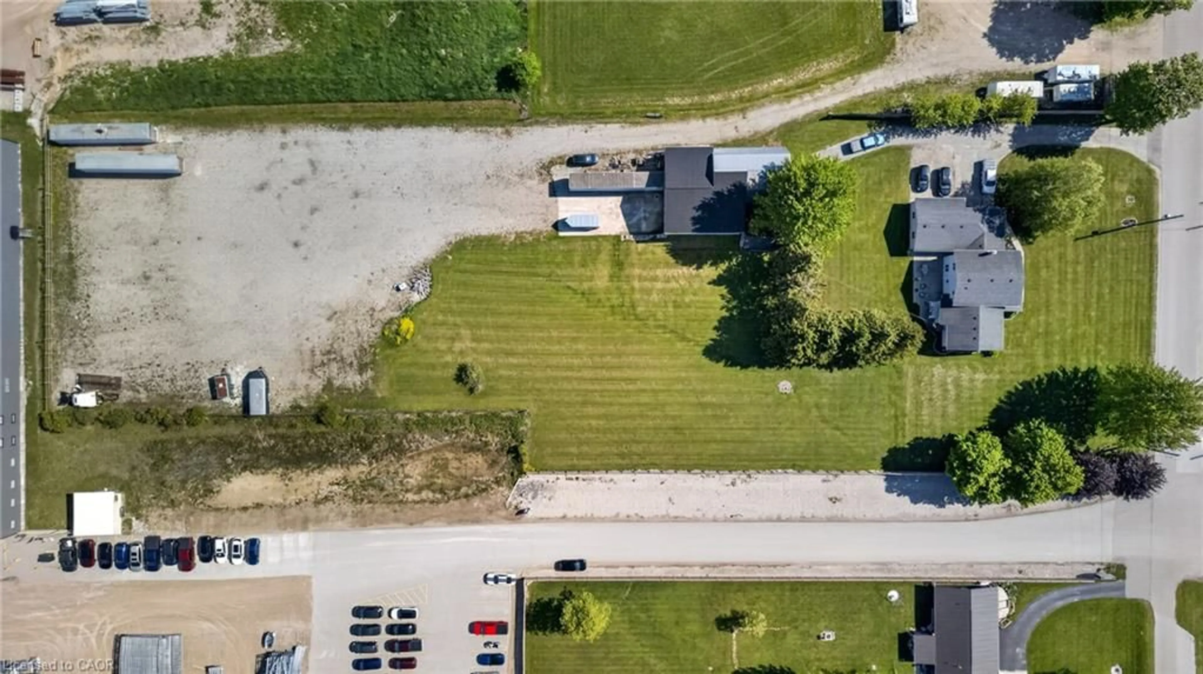 A pic from outside/outdoor area/front of a property/back of a property/a pic from drone, street for 696 Josephine St, Wingham Ontario N0G 2W0