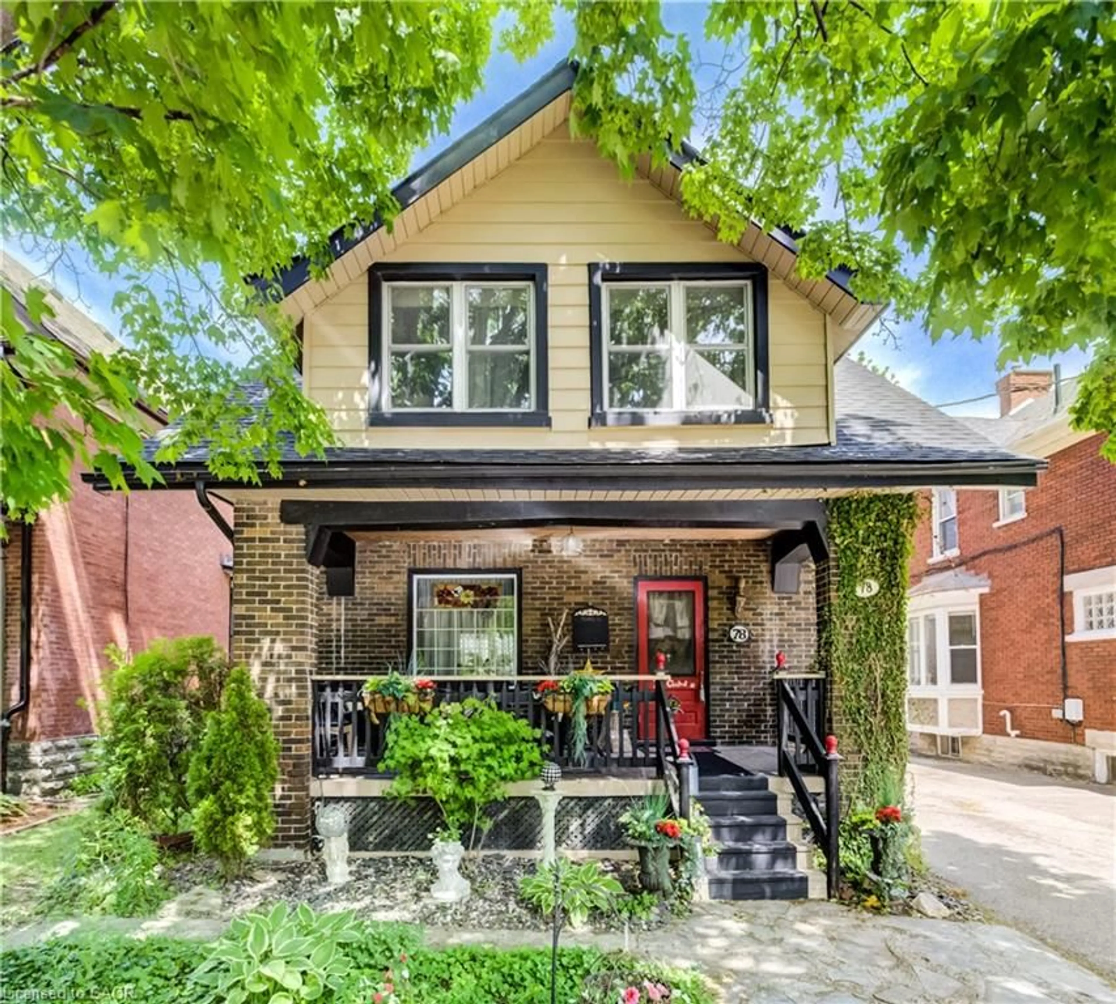 Home with brick exterior material, street for 78 Chestnut St, Kitchener Ontario N2H 1V1