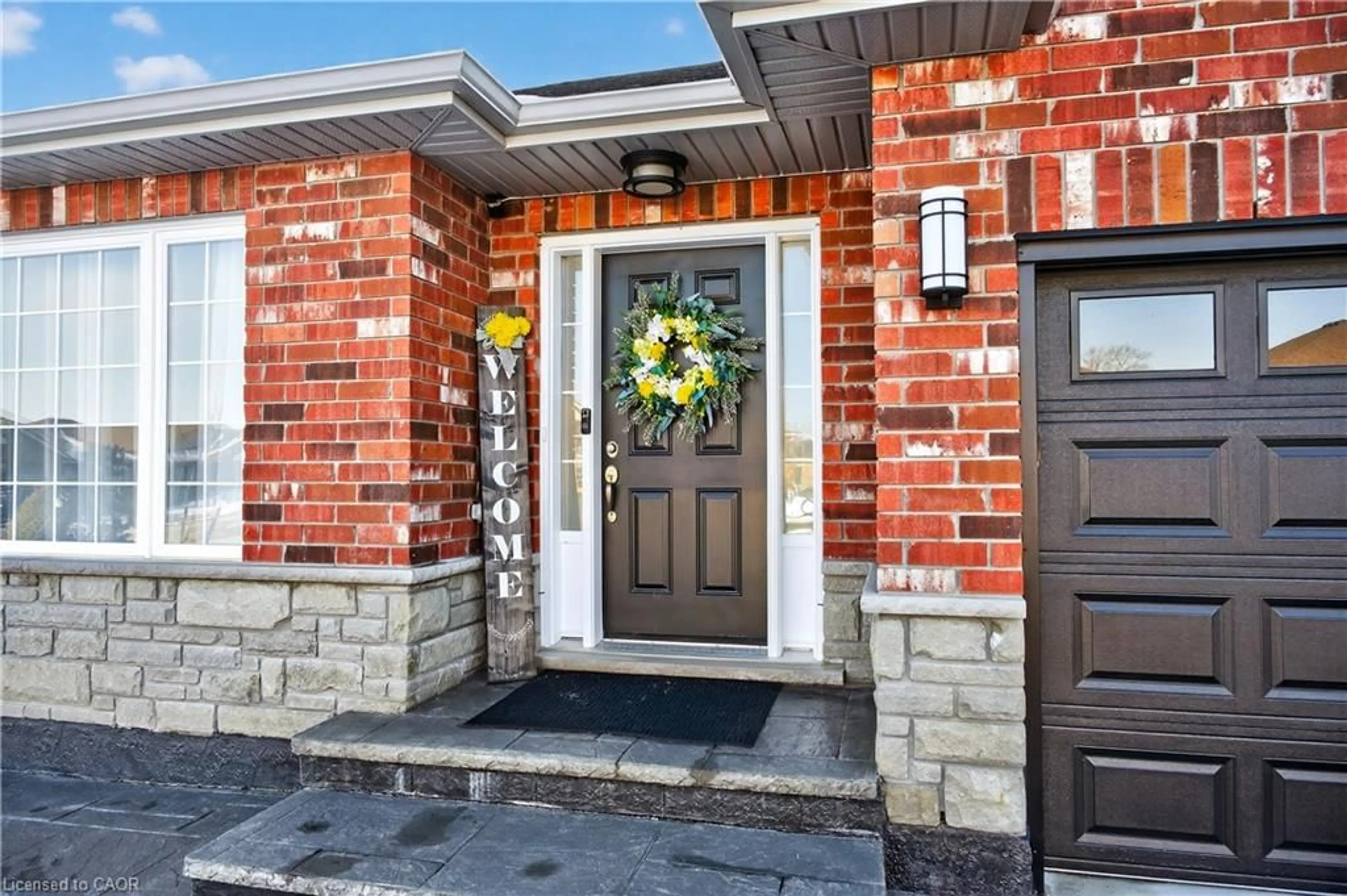 Home with brick exterior material, street for 20 Linda Cres, Hagersville Ontario N0A 1H0