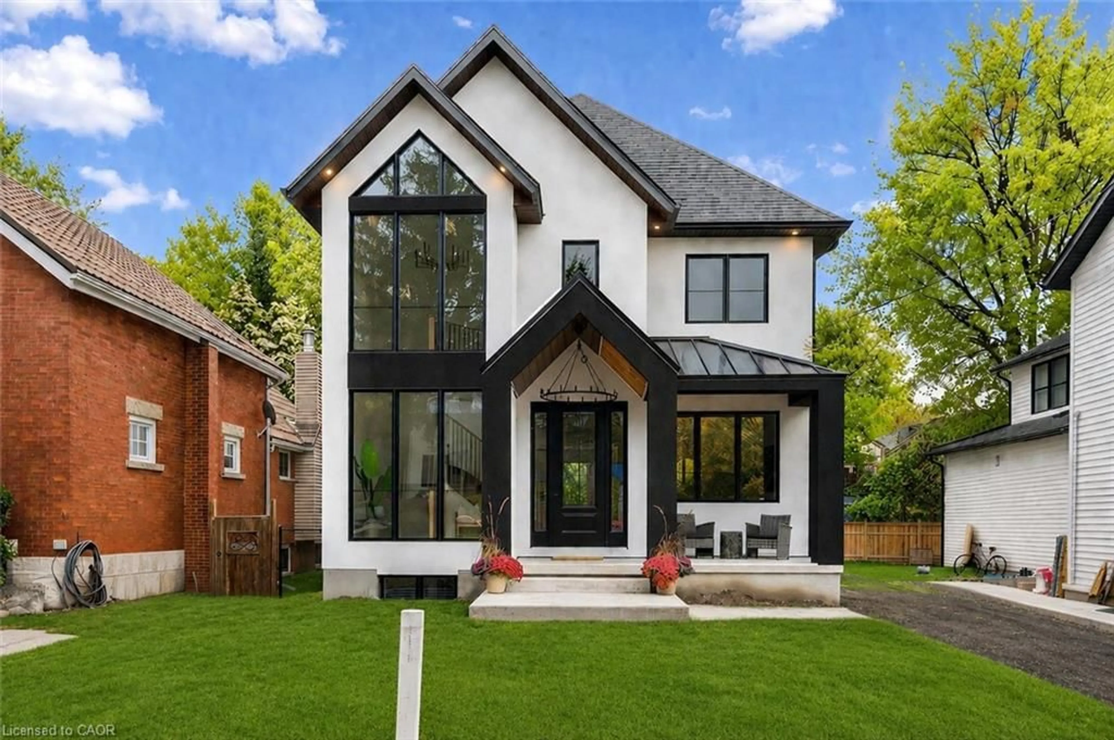 Home with brick exterior material, unknown for 126 Oxford St, Guelph Ontario N1H 2M7