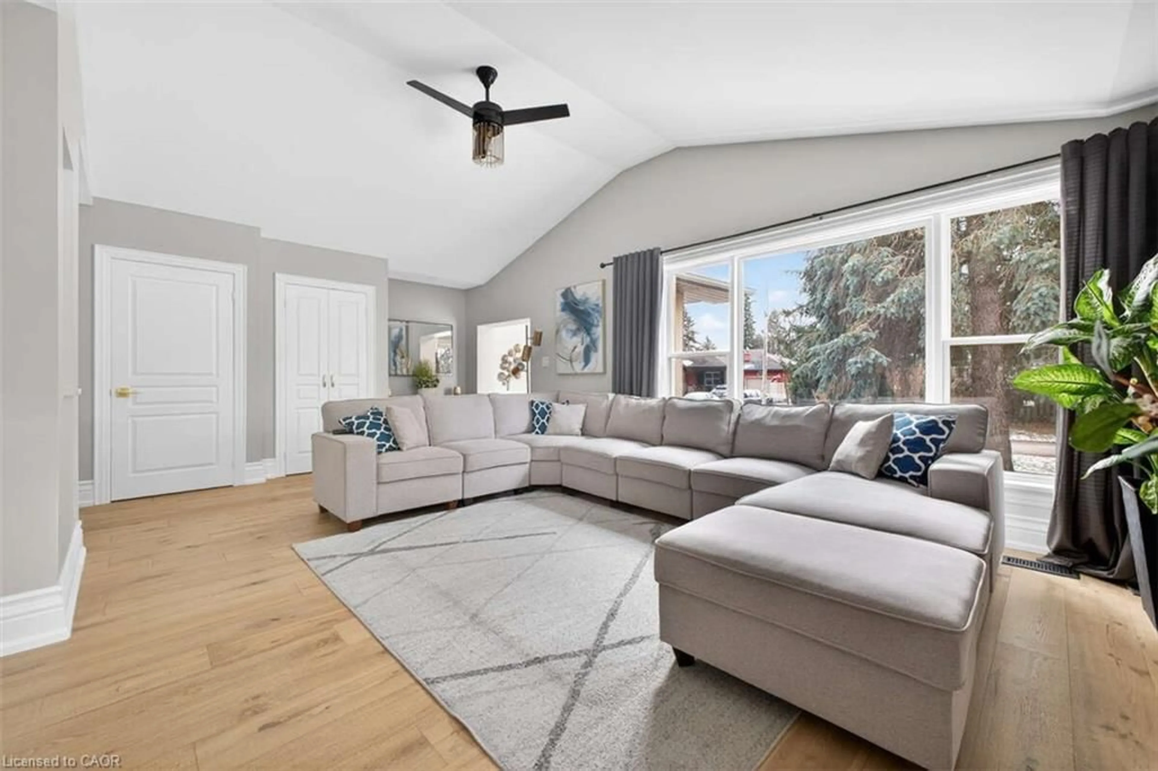Living room with furniture, unknown for 4 Peter St, Flamborough Ontario L8B 0Z4