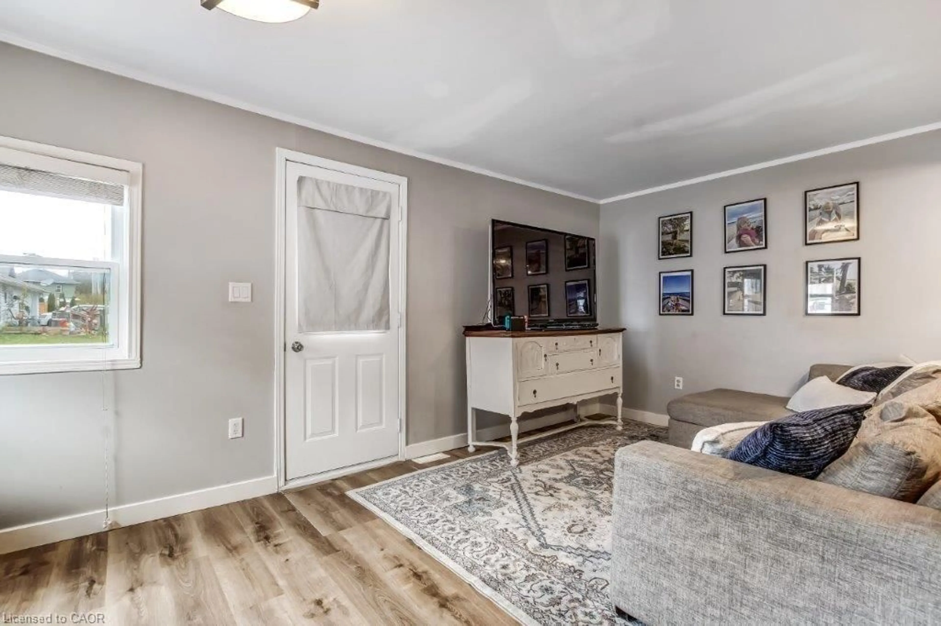 Living room with furniture, unknown for 12 Pansy Ave, Port Dover Ontario N0A 1N7