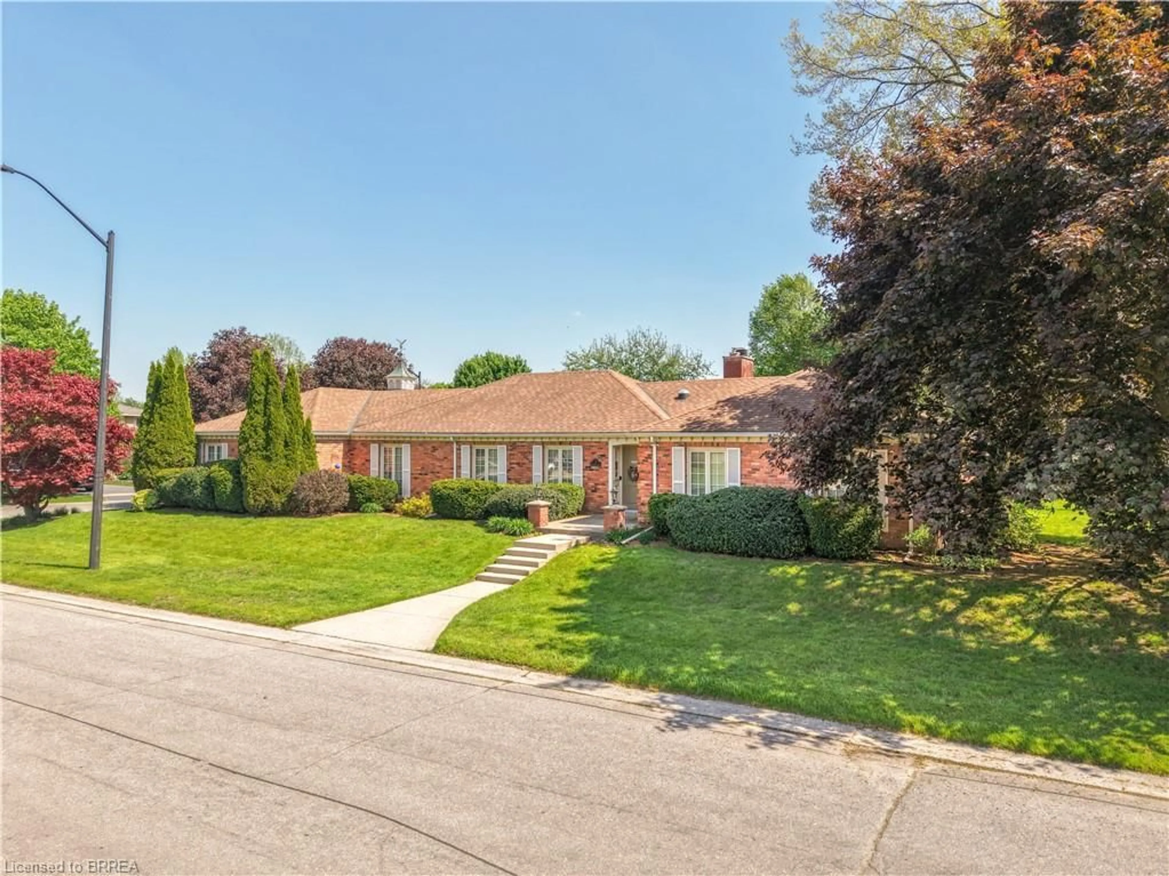 Home with brick exterior material, street for 3 Fieldstone Cir, Brantford Ontario N3R 6S7