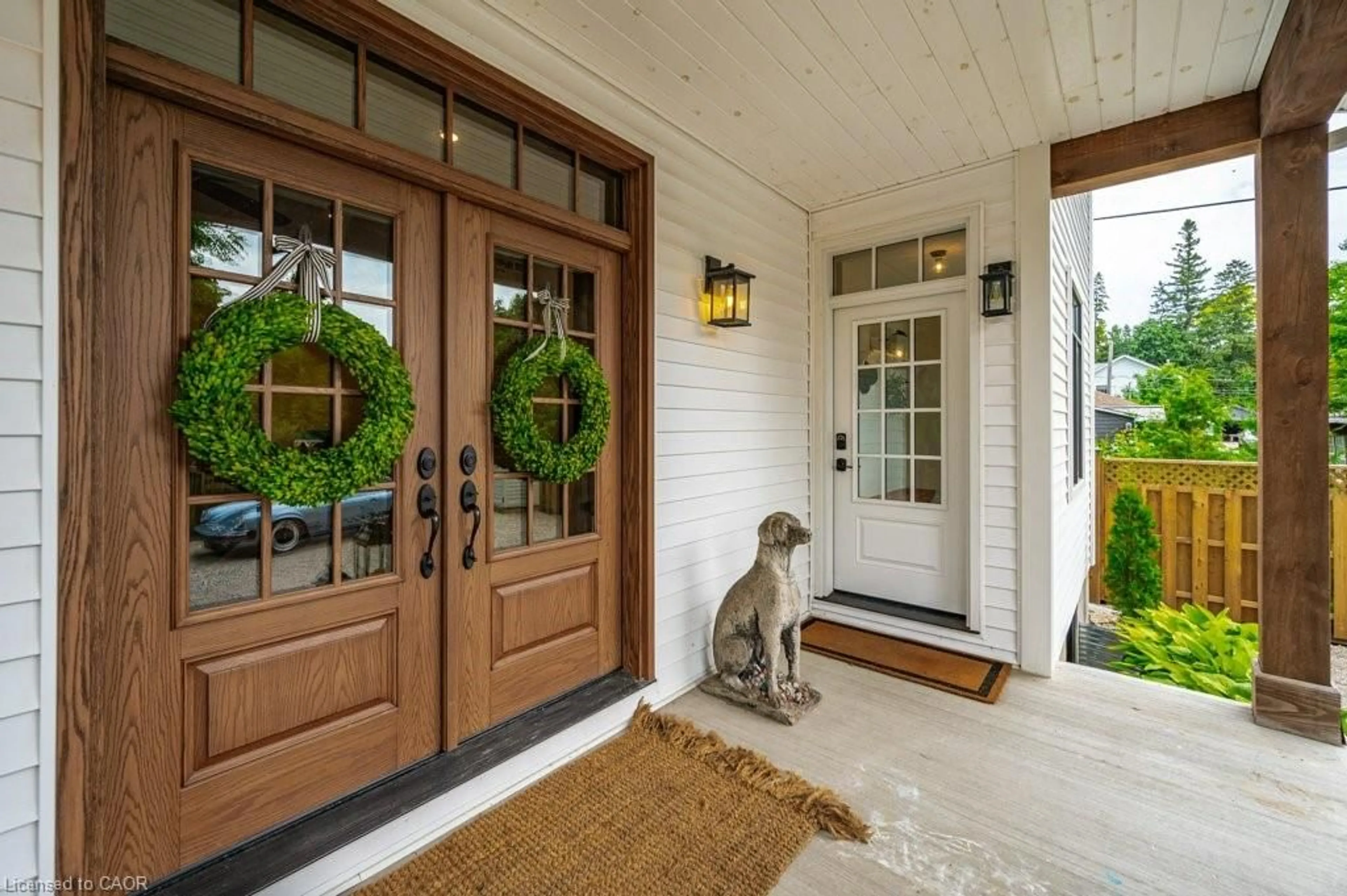Indoor entryway for 245 Geddes St, Elora Ontario N0B 1S0