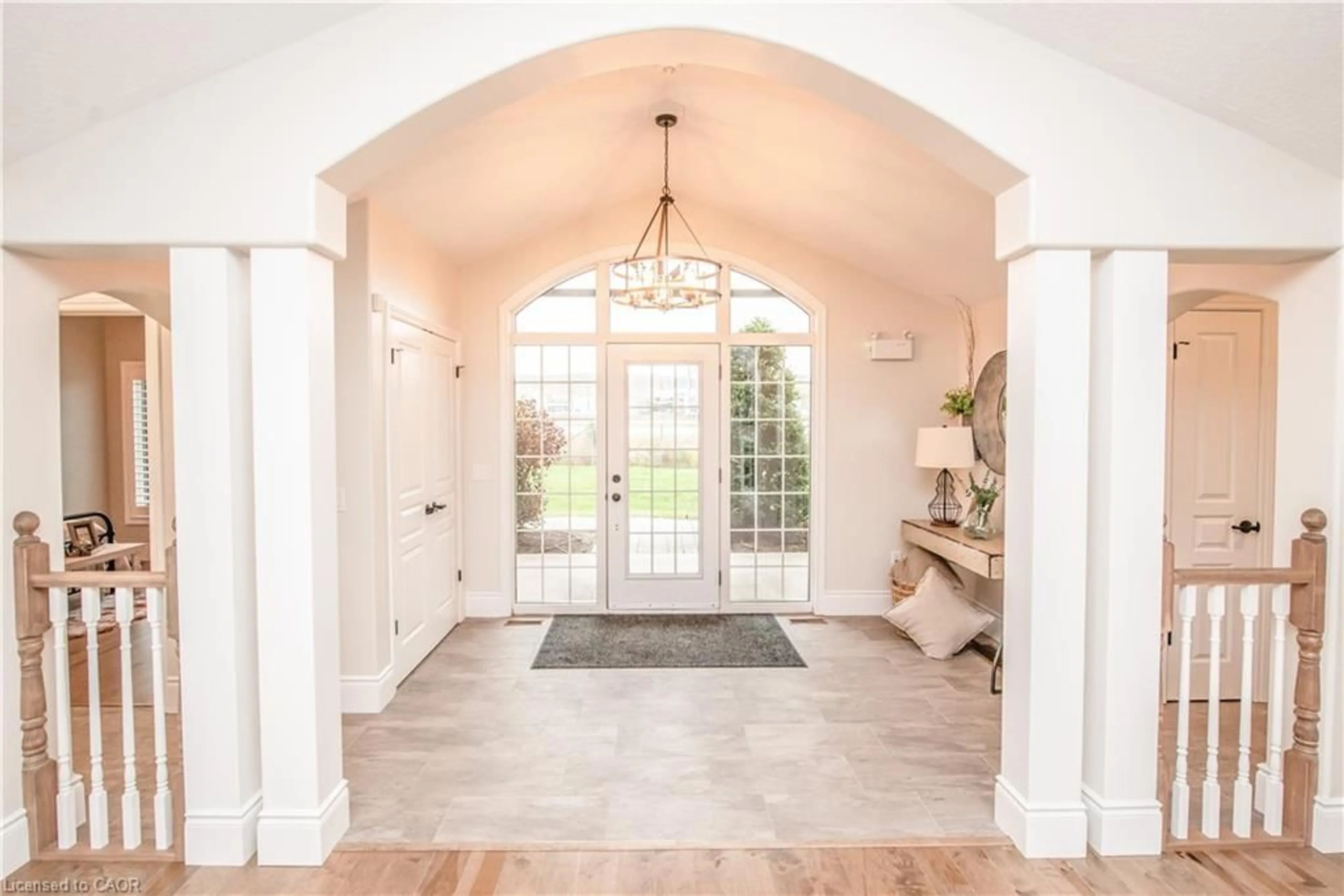 Indoor entryway for 7307 Side Road 5 #B, Wellington Ontario N0G 2E0