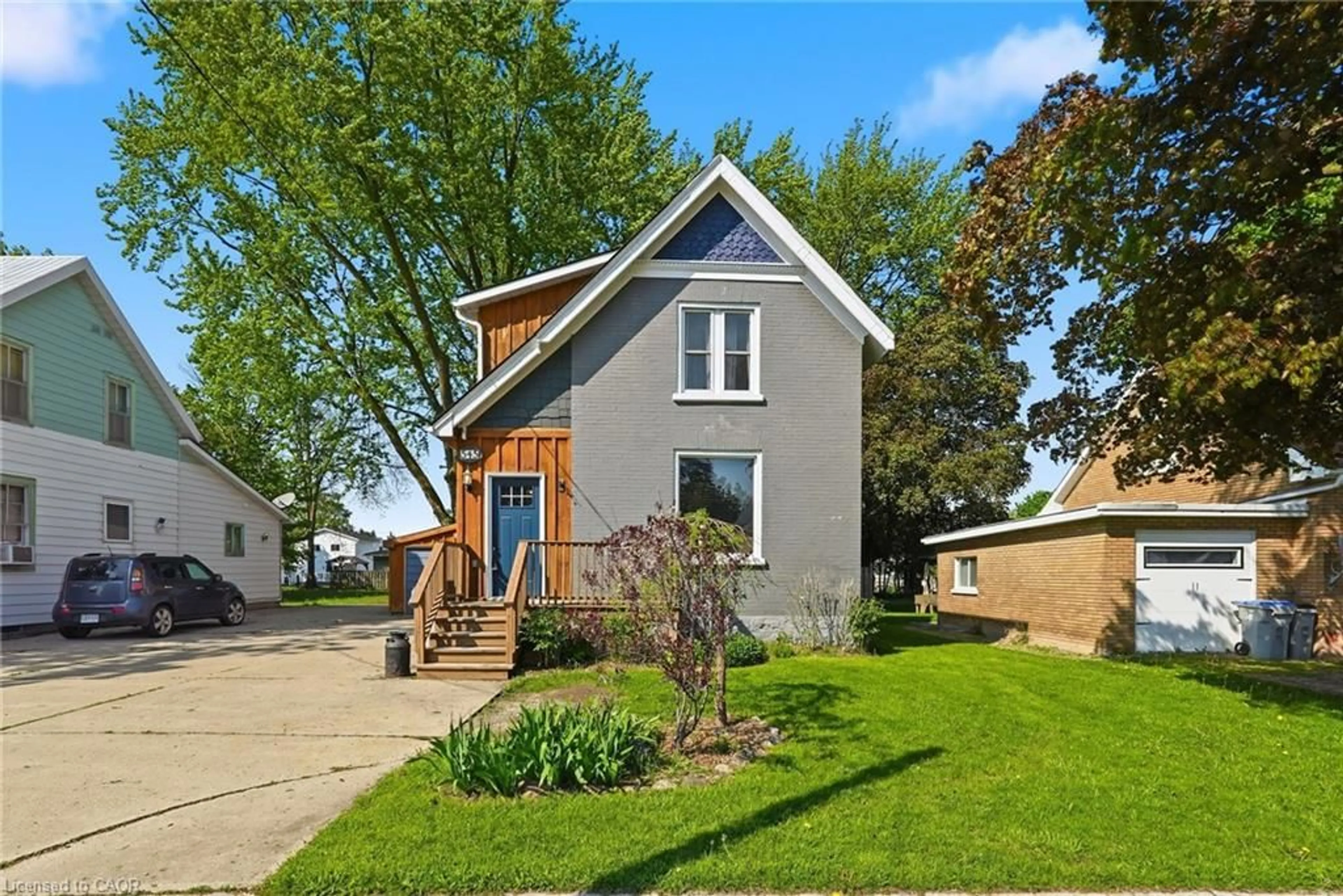 Home with brick exterior material, street for 545 Main St, Listowel Ontario N4W 2C5