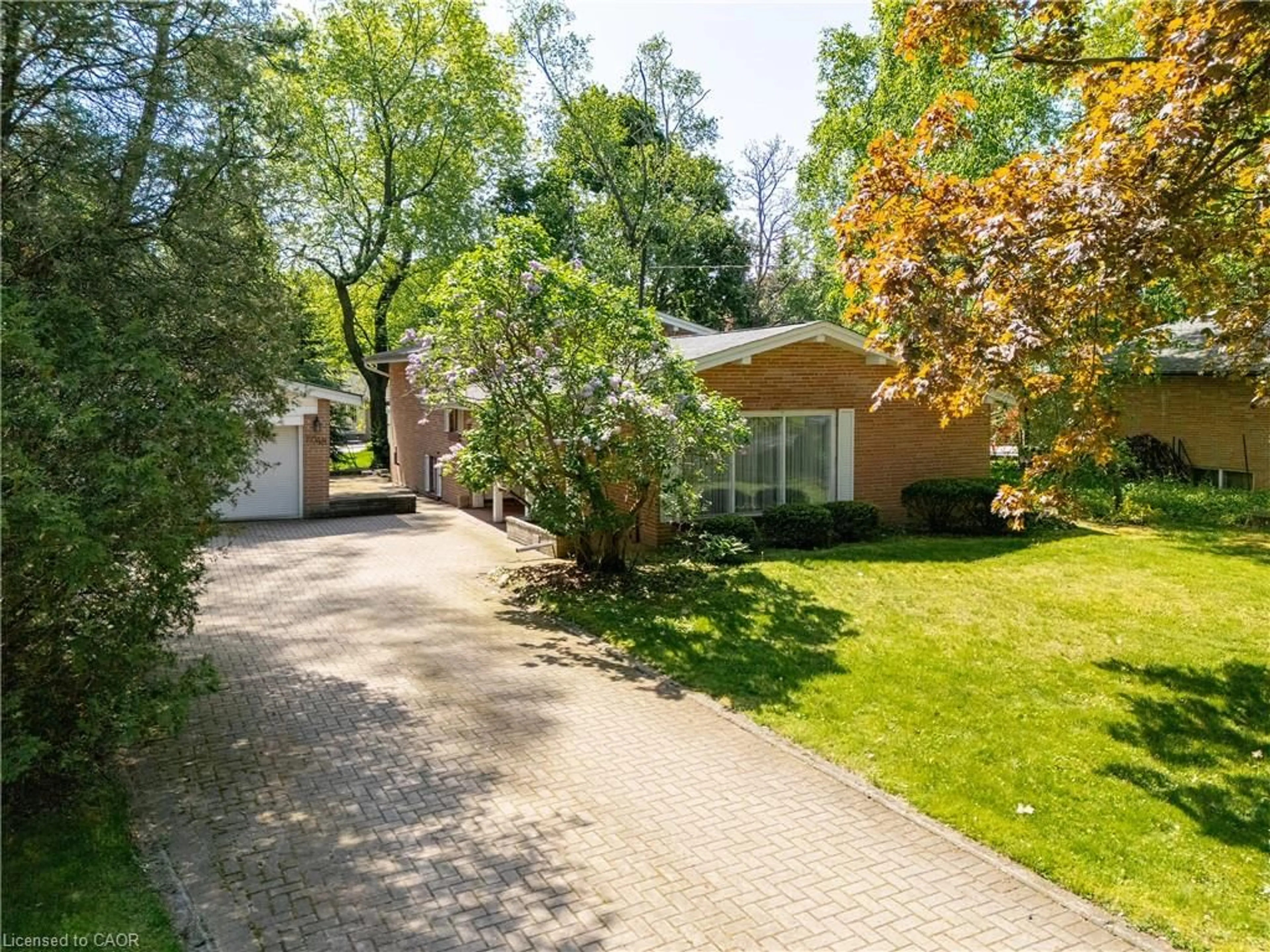 Unknown for 2048 Elmhurst Ave, Oakville Ontario L6J 1X1