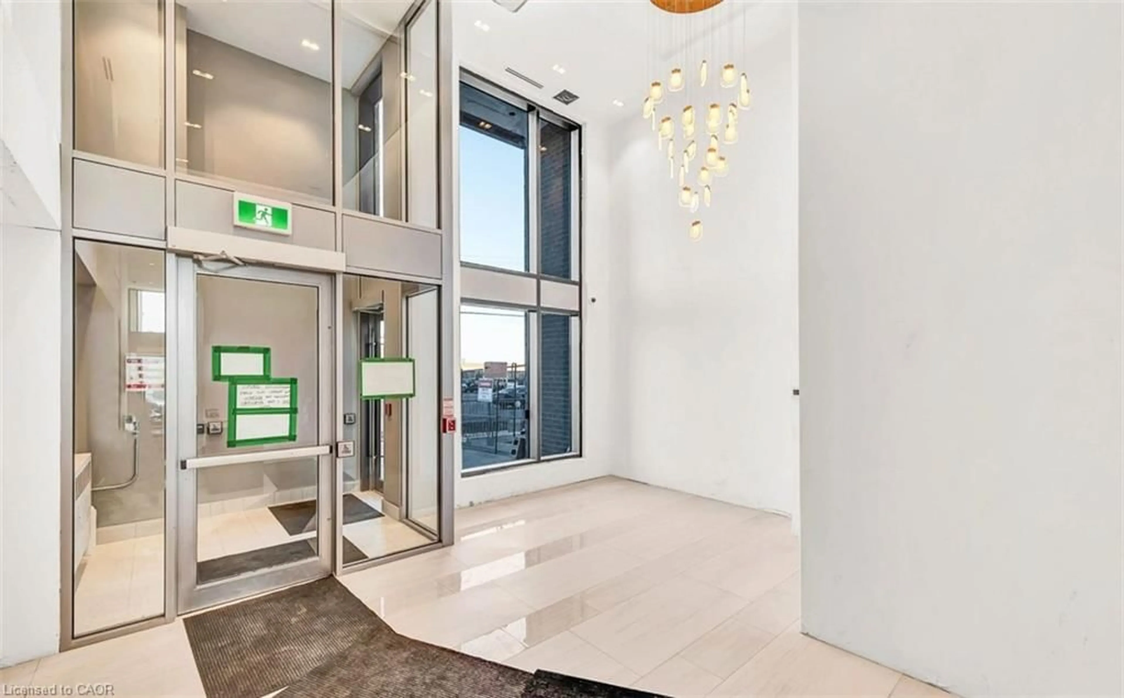 Indoor foyer for 2782 Barton St #801, Hamilton Ontario L8E 2J8