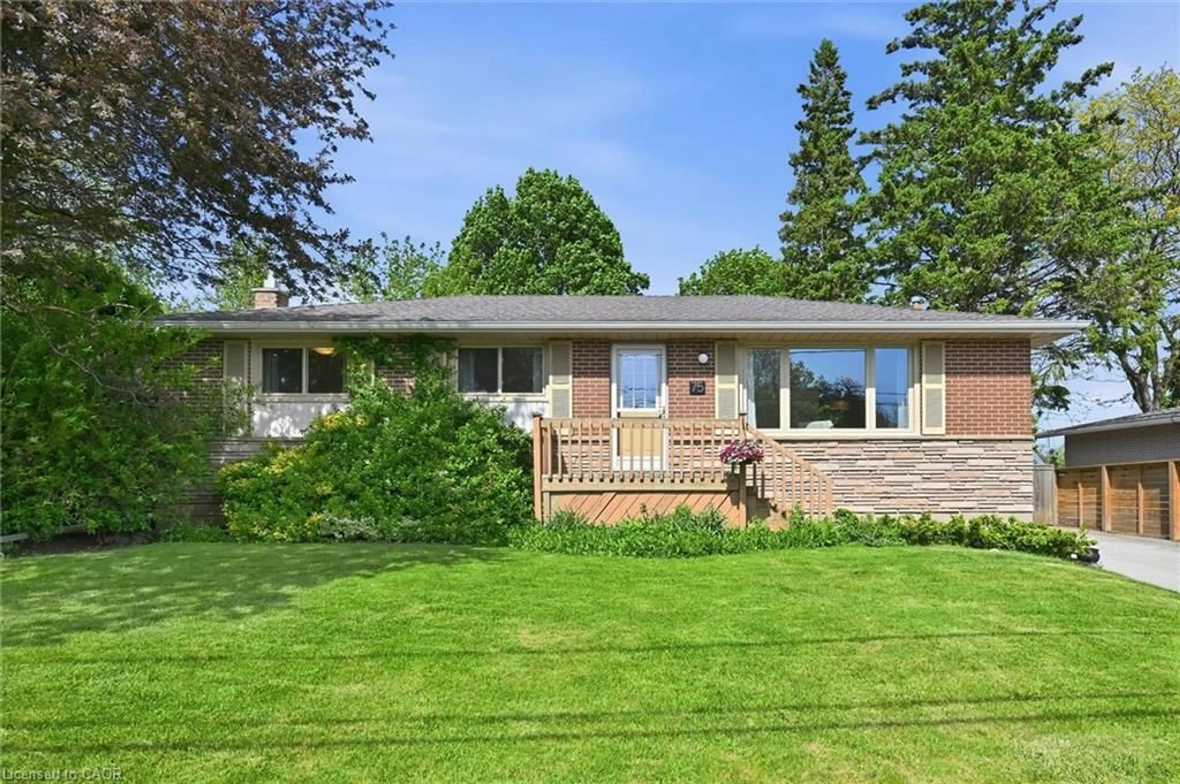 Unknown for 75 Flamboro St, Waterdown Ontario L0R 2H0