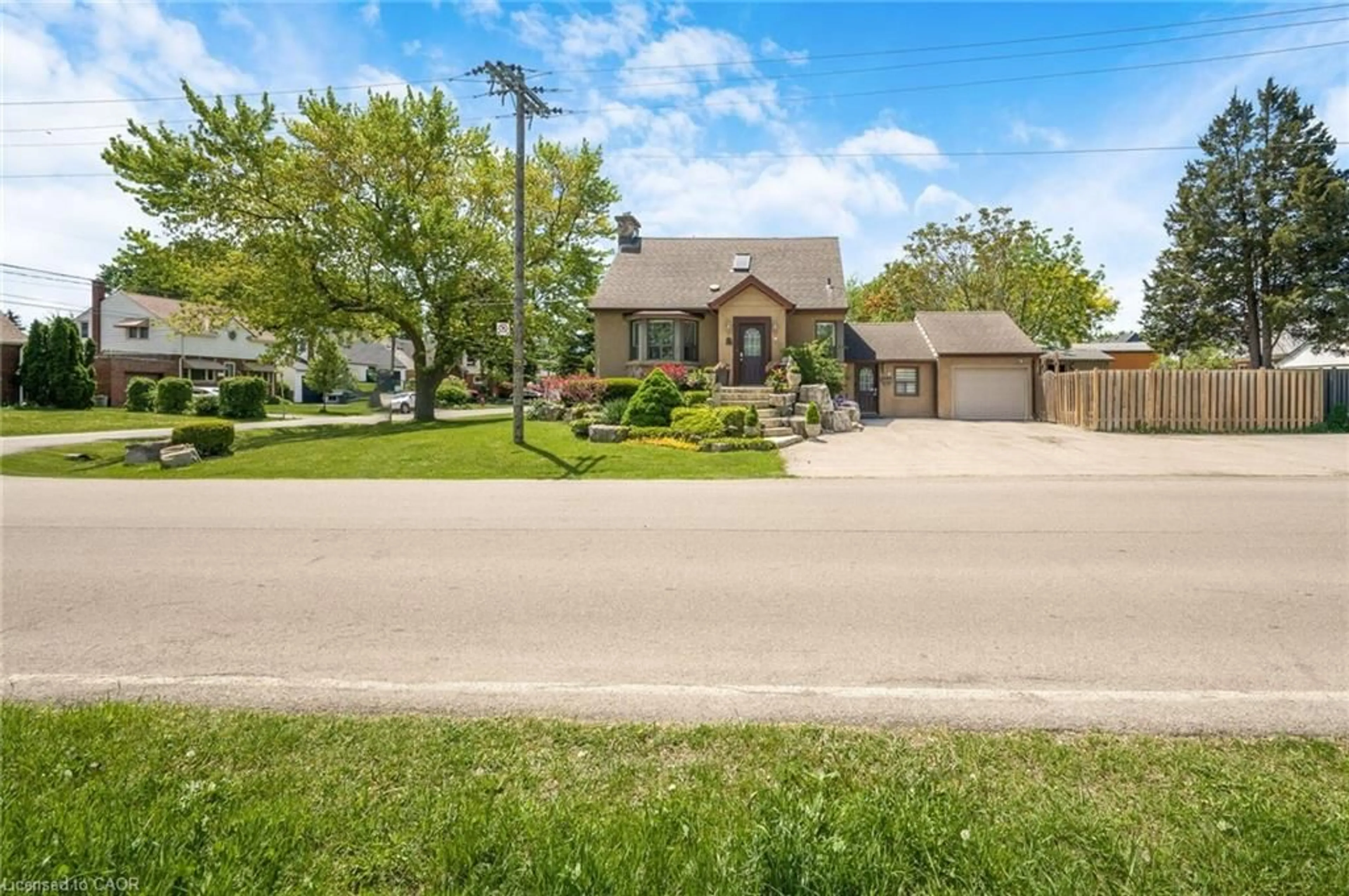 Unknown for 1 Galbraith Dr, Hamilton Ontario L8G 1Z6