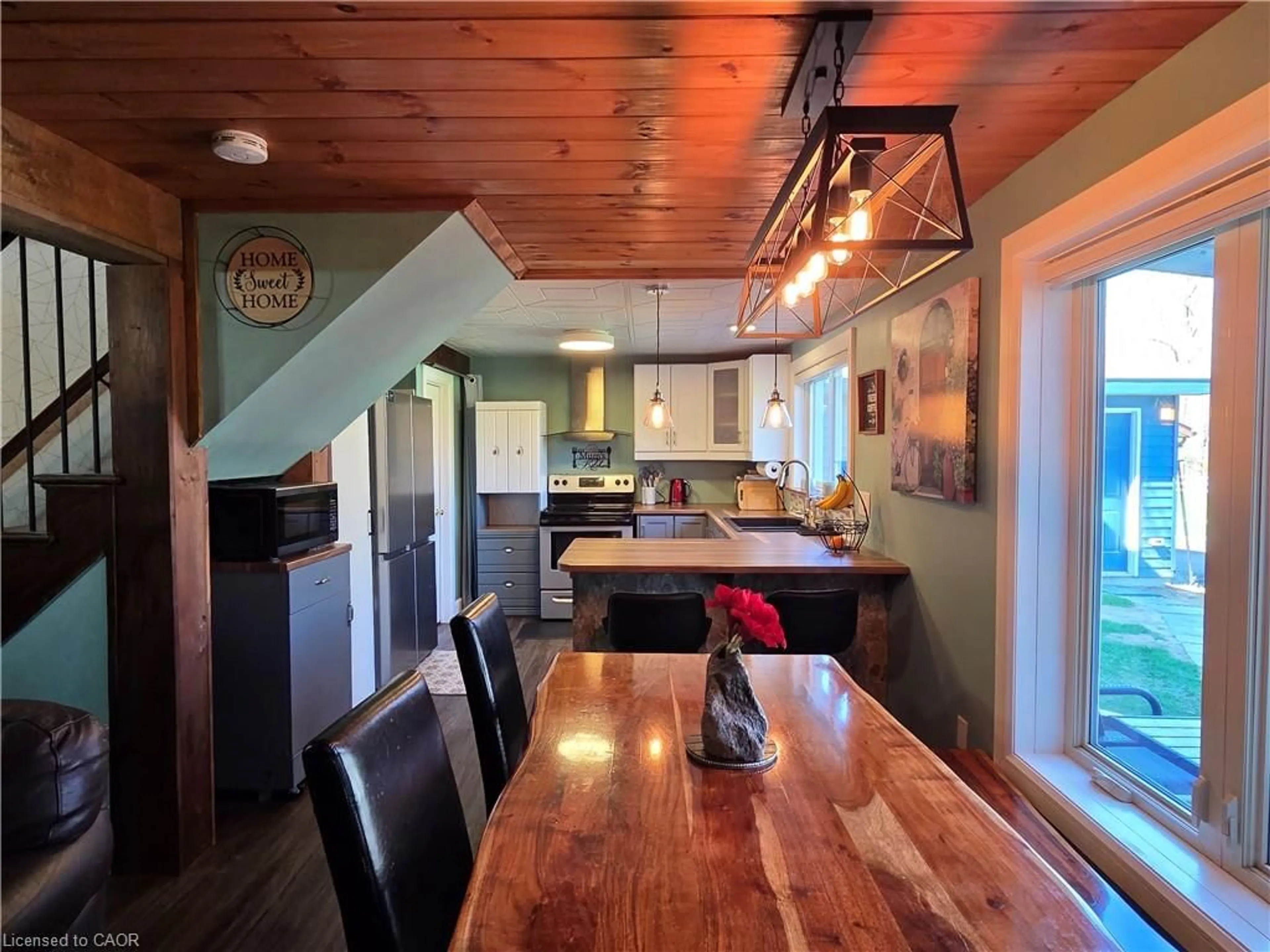 Open concept kitchen, wood/laminate floor for 112 Indian Rd, Asphodel-Norwood Twp Ontario K0L 1Y0