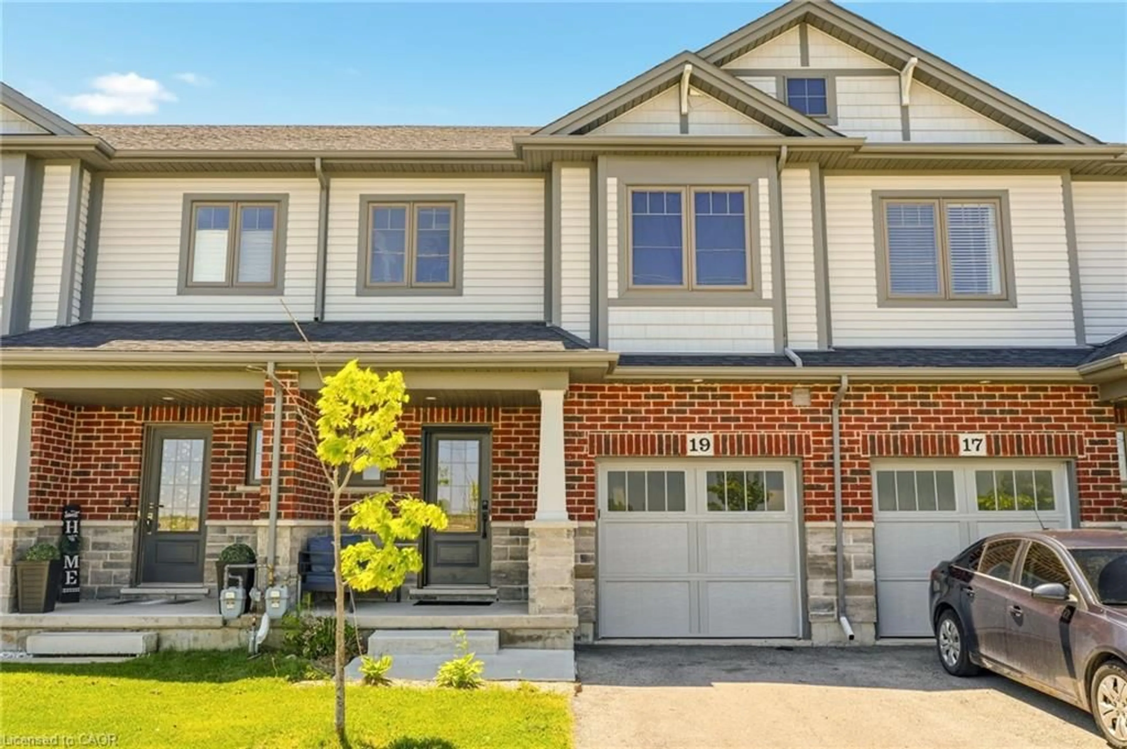 Home with brick exterior material, street for 19 Severino Cir, Smithville Ontario L0R 2A0
