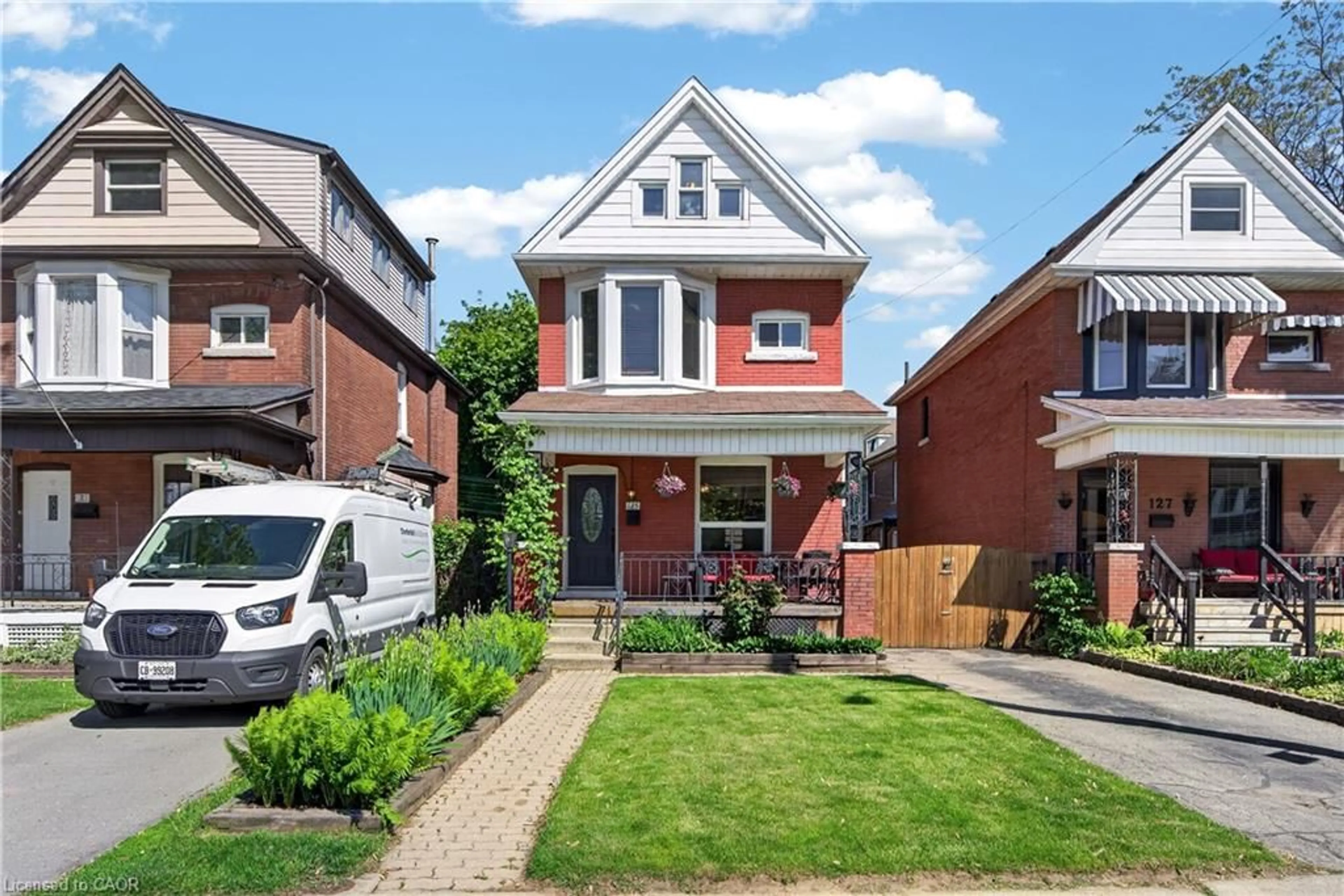 Home with brick exterior material, street for 125 Balsam Ave, Hamilton Ontario L8M 3B4