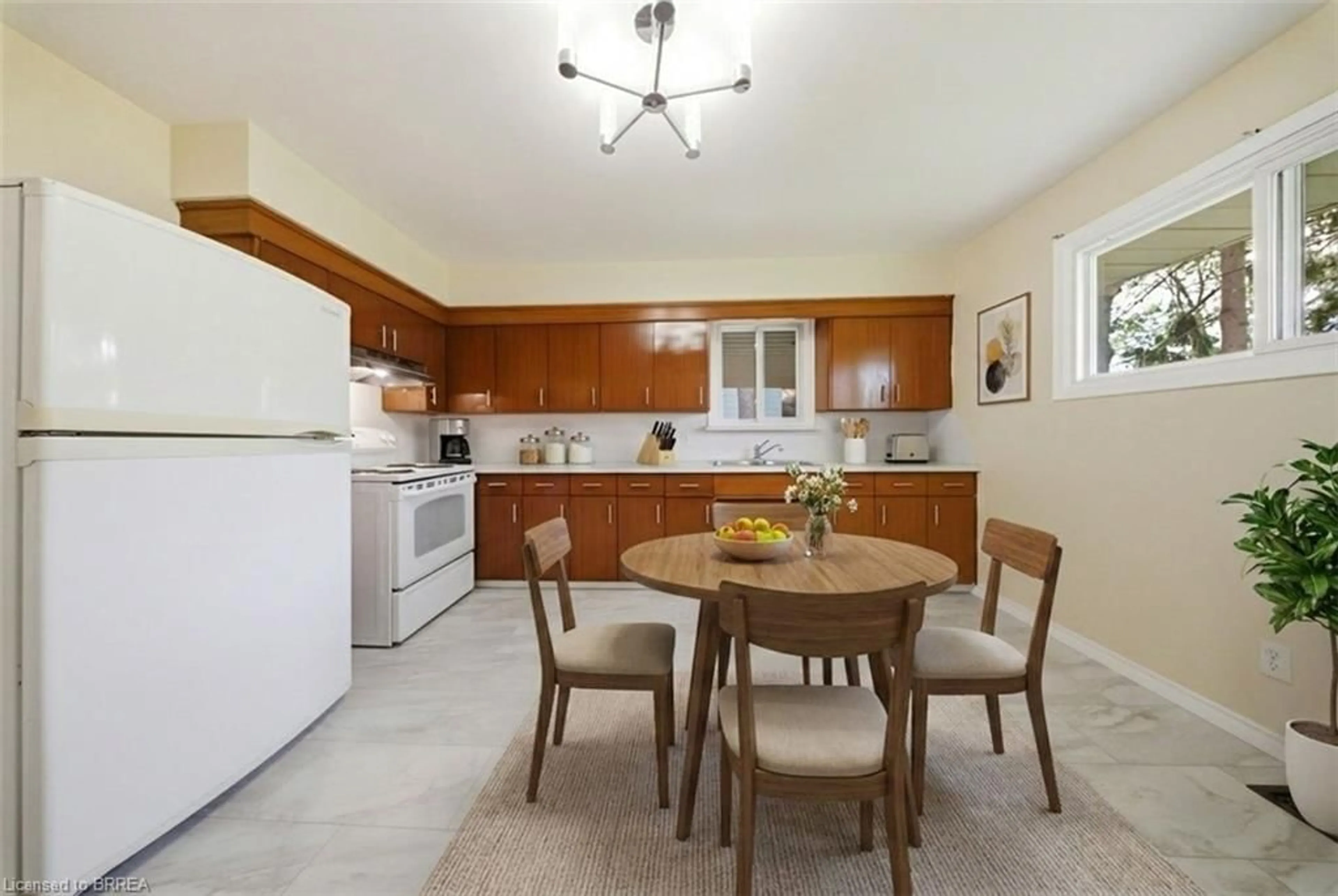 Standard kitchen, unknown for 401 Nelson St, Brantford Ontario N3S 4E9