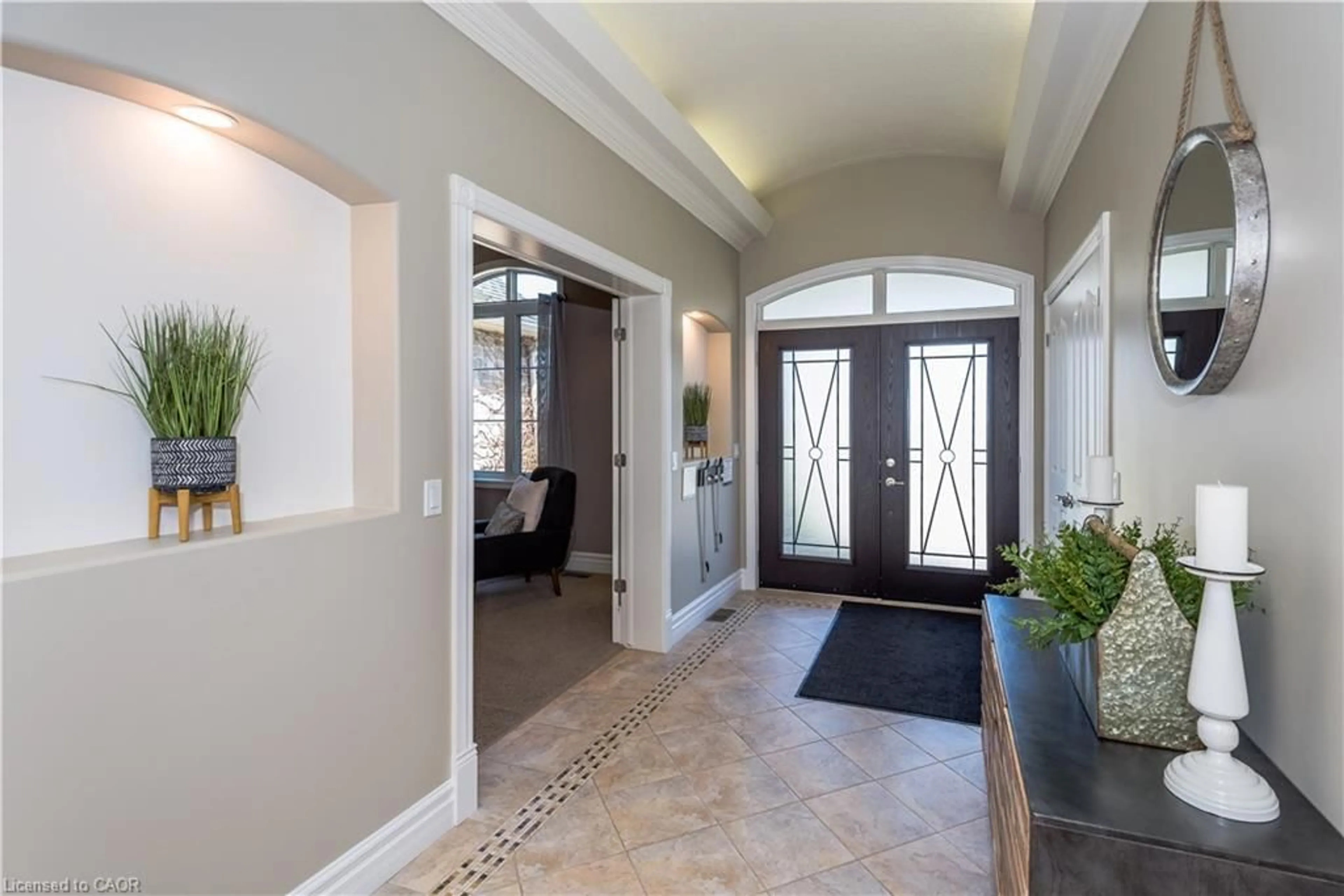 Indoor entryway for 7307 Side Road 5 #C, Wellington Ontario N0G 2E0
