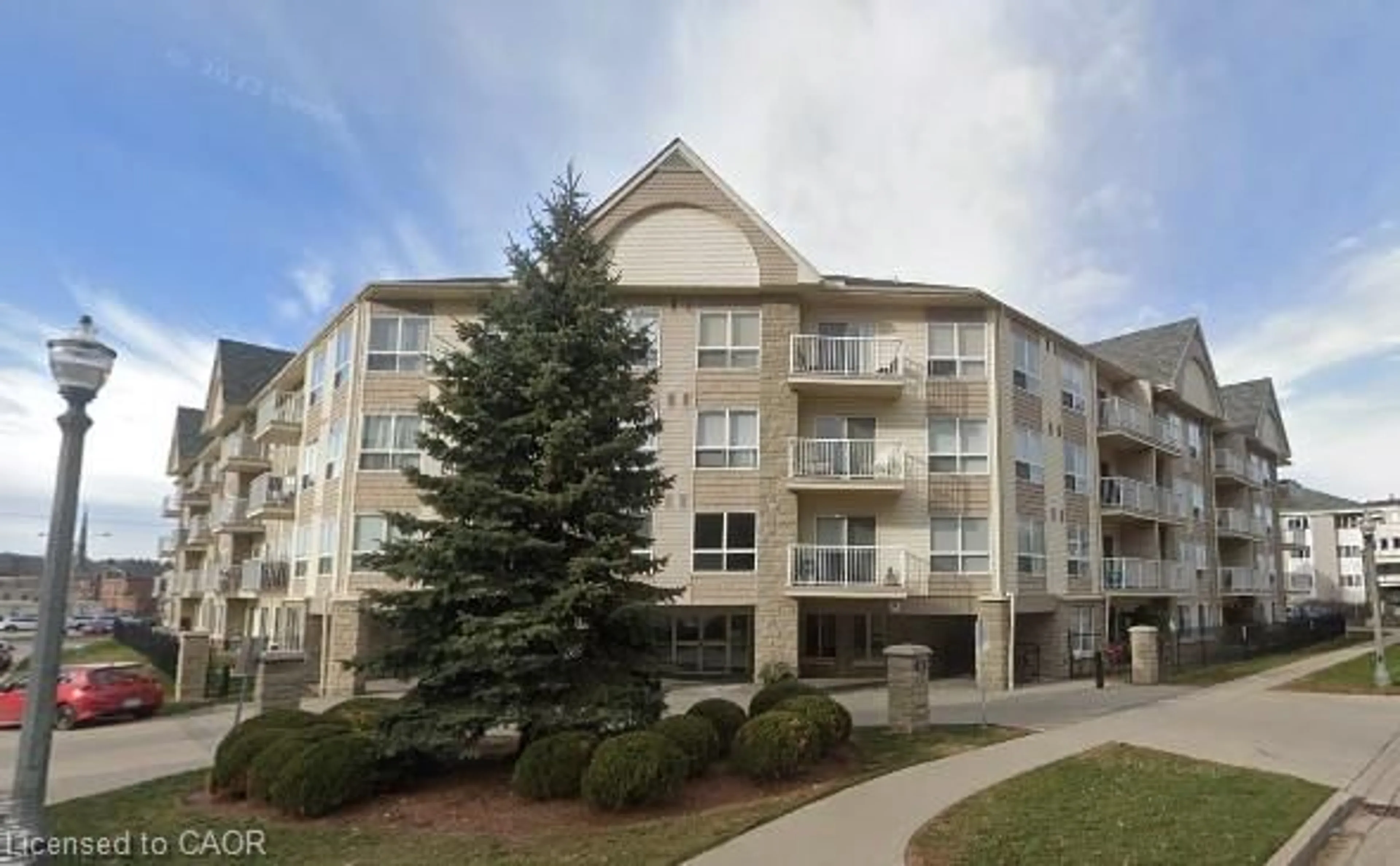 Patio, unknown for 8 Harris St #418, Cambridge Ontario N1R 8R1